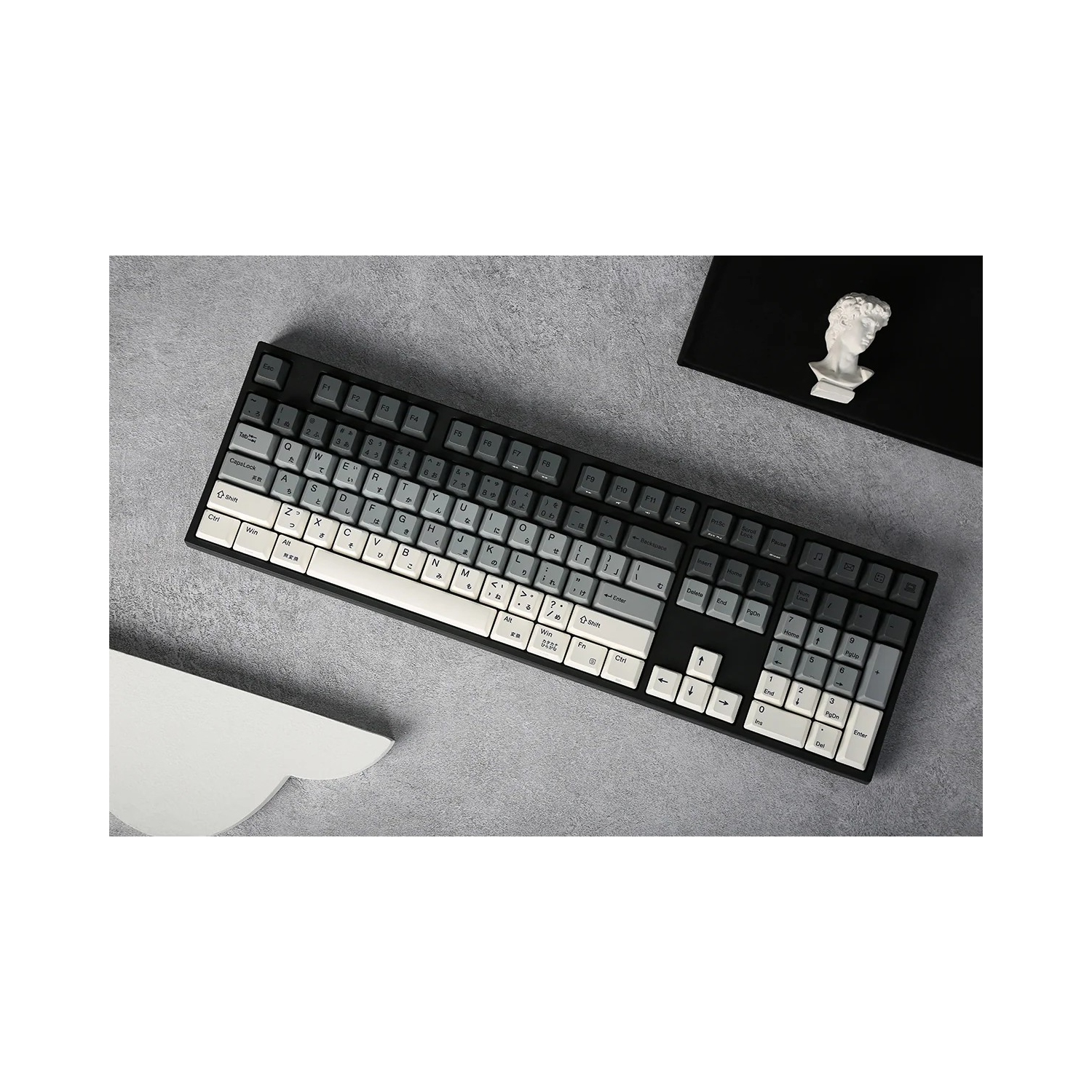 Varmilo Yakumo - Wired Mechanical Keyboard, White Backlit, EC Daisy Switch, PBT Keycaps, Full size Layout, Black