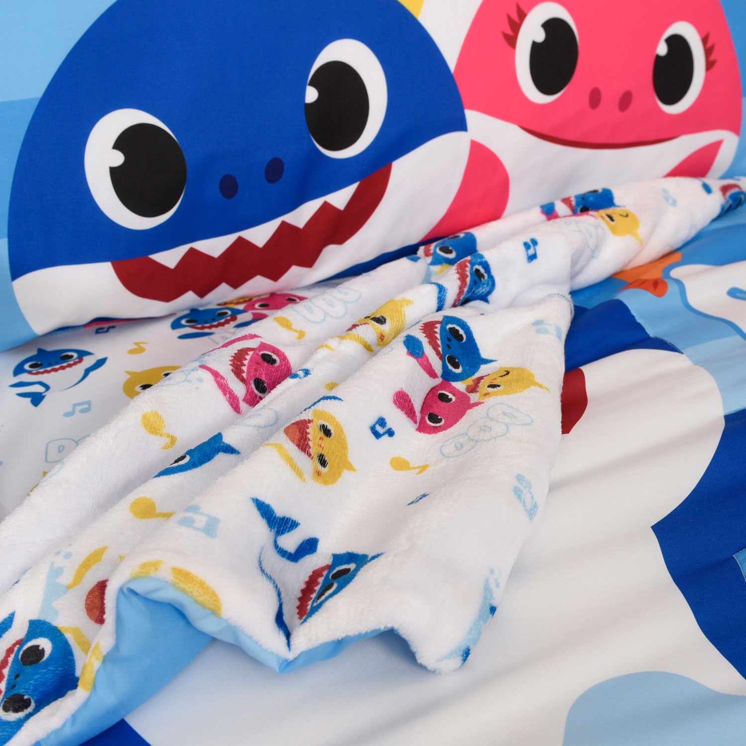 Nemcor 3-Piece Bedding Set - Crib - Baby Shark