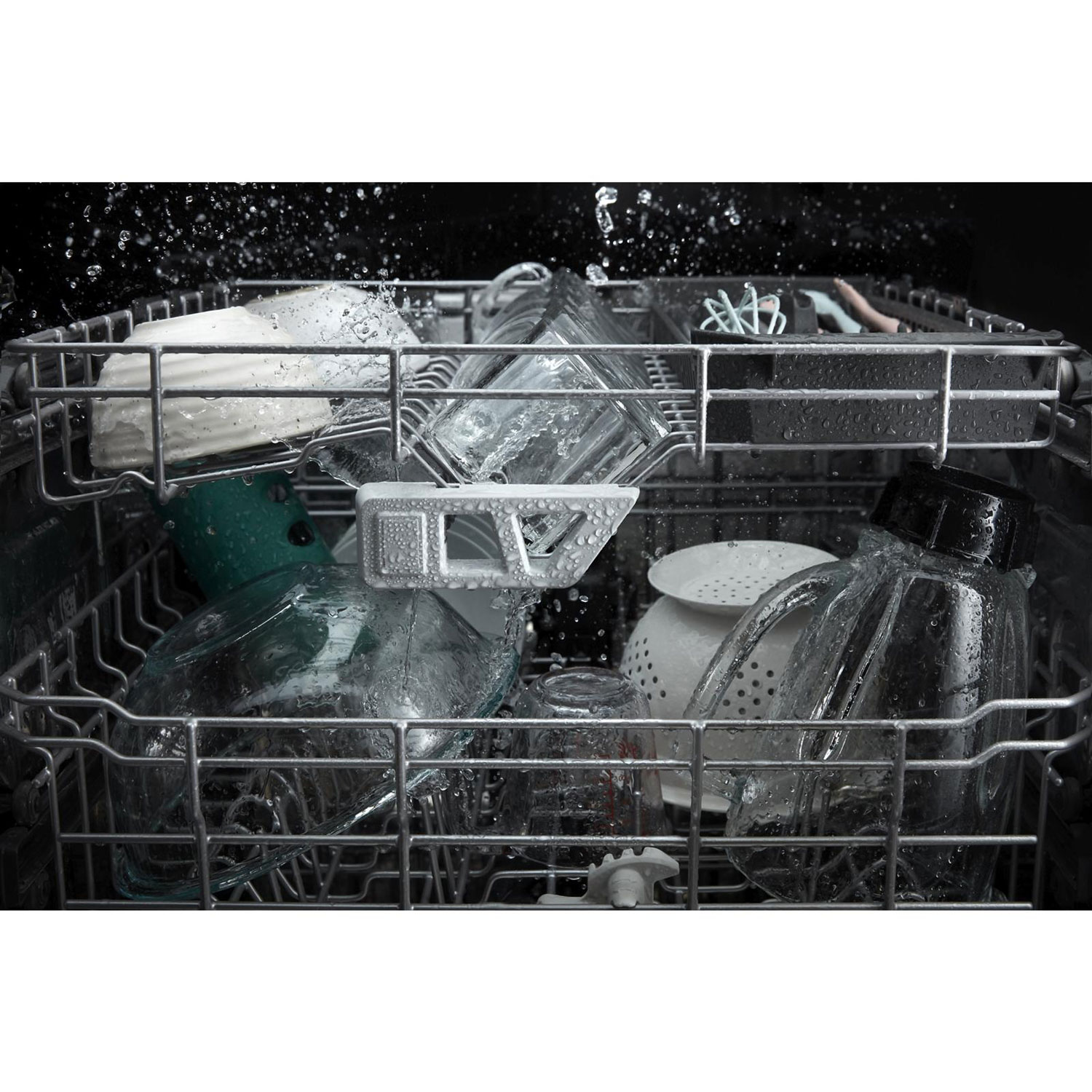 Lave-vaisselle encastrable 24 po 47 dB avec cuve inox et 3e panier de Whirlpool - Inox