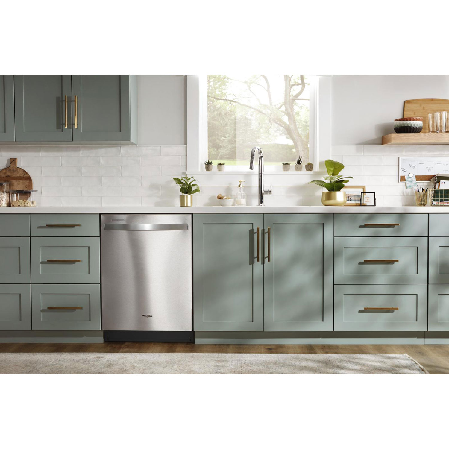 Lave-vaisselle encastrable 24 po 47 dB avec cuve inox et 3e panier de Whirlpool - Inox