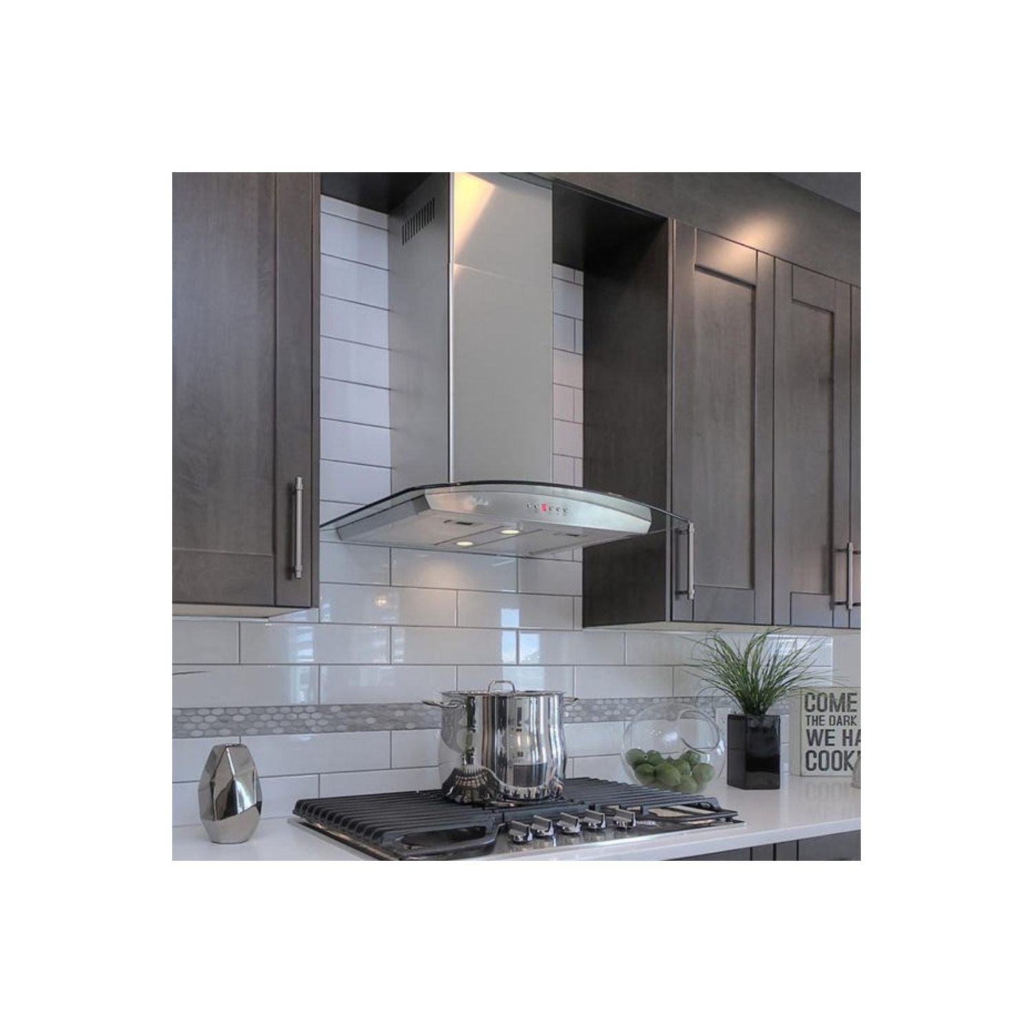 Cyclone 30" 550 CFM LED lights Curved Glass Wall Mount Range Hood - Stainless Steel