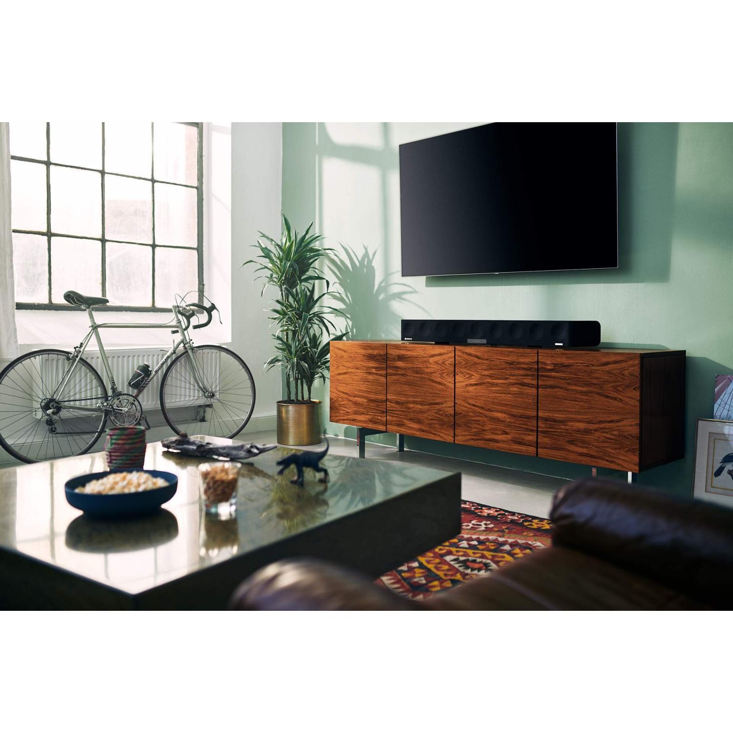 Remis à neuf - Barre de son AMBEO de Sennheiser - Expérience 3D immersive 5.1.4 canaux avec Dolby Atmos et DTS:X - Noir - Remis à neuf certifié