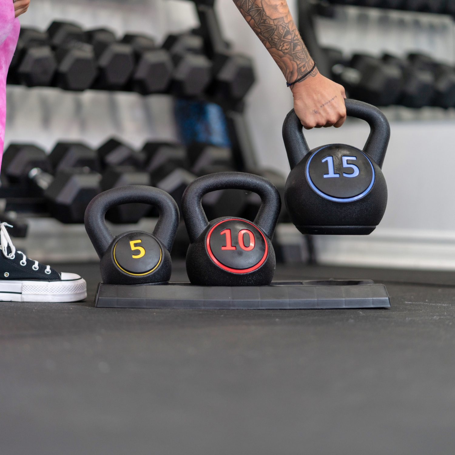 Poids Kettlebell PRISP avec Support de Rangement - Ensemble de 3 Poids libres en PEHD, 5lb 10lb et 15lb