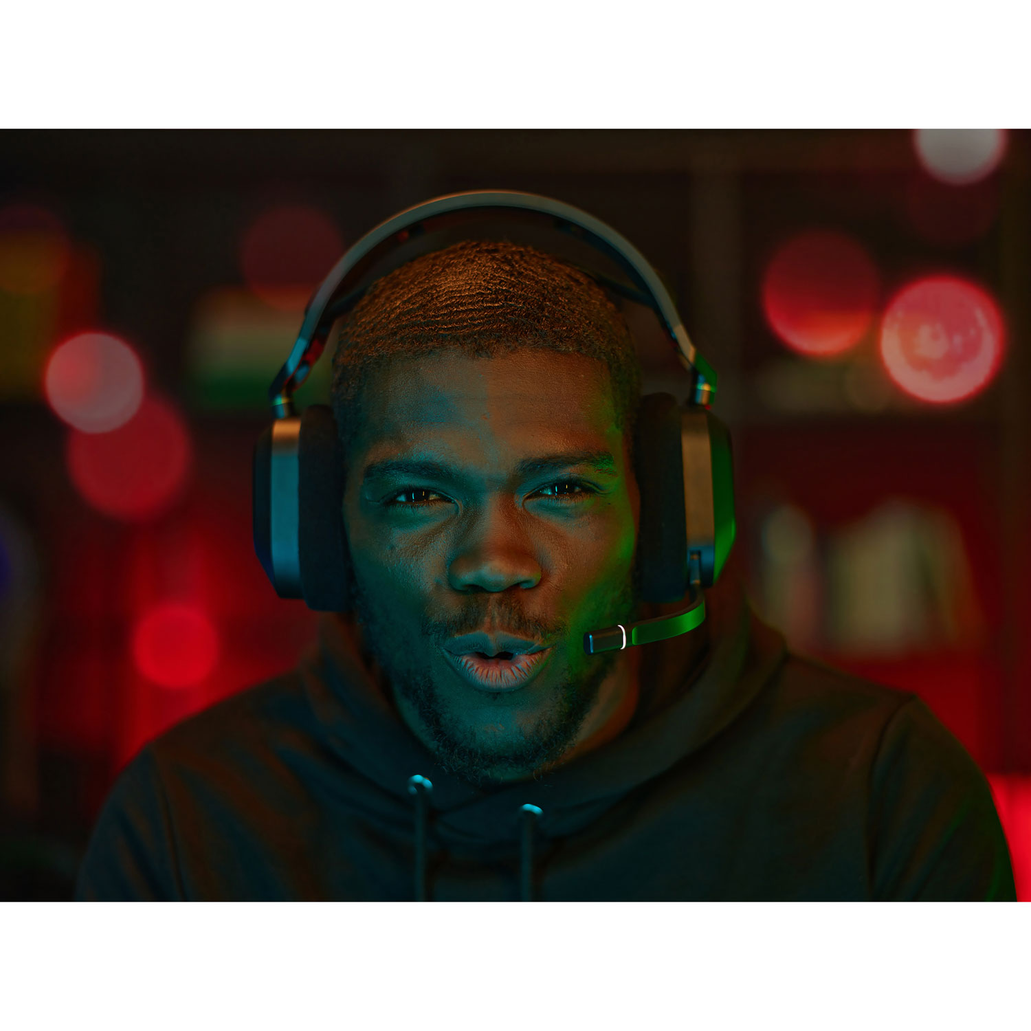 Casque de jeu sans fil HS80 RGB avec microphone de Corsair - Carbone