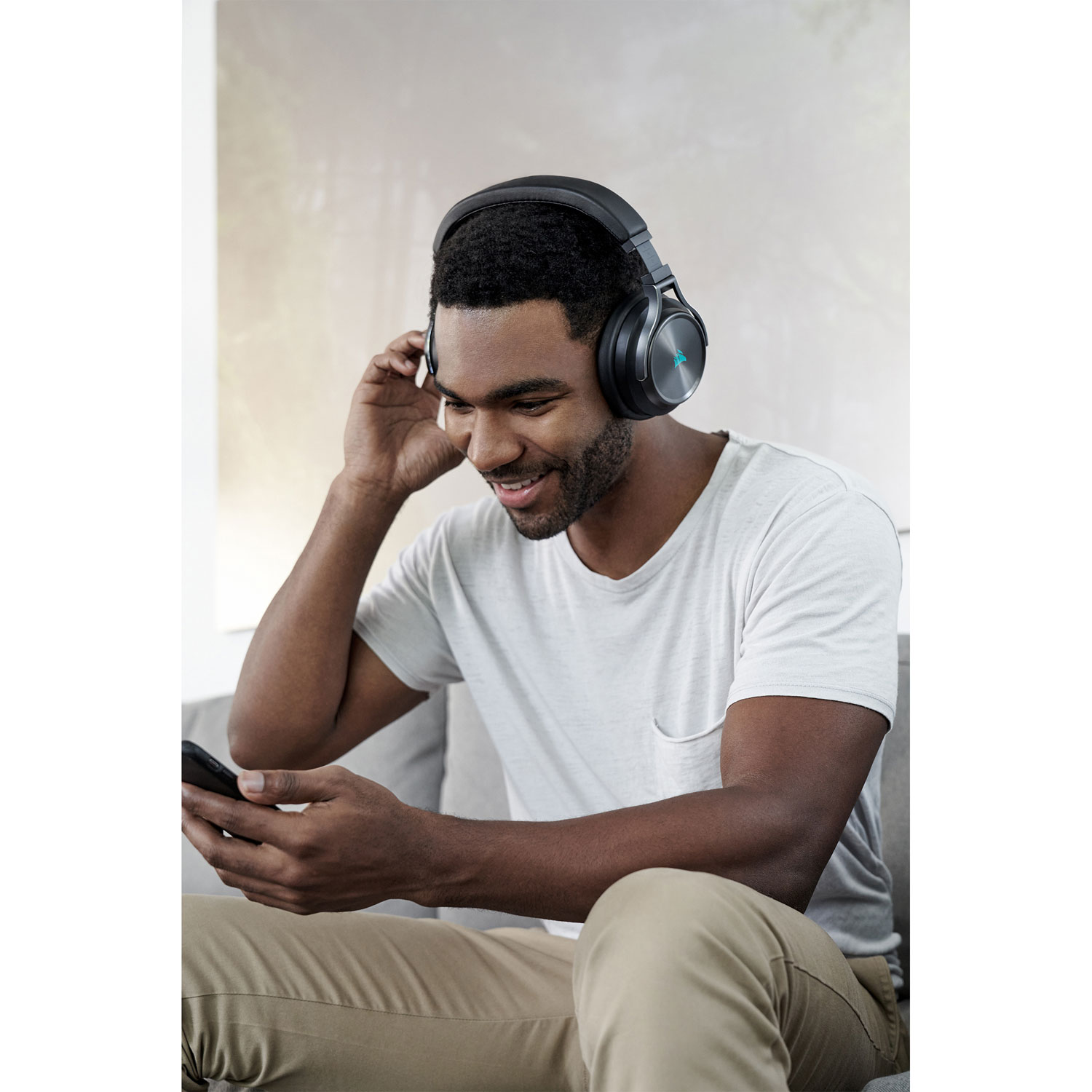 Corsair Virtuoso RGB Wireless XT Gaming Headset with Microphone - Slate