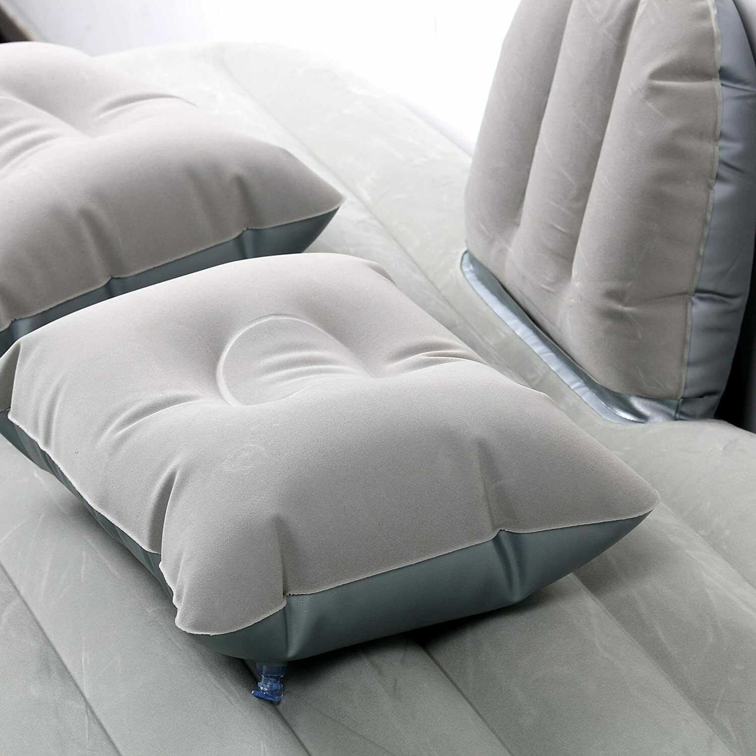 Matelas gonflable de camping portatif avec coussin convenant à la plupart des VUS de voiture