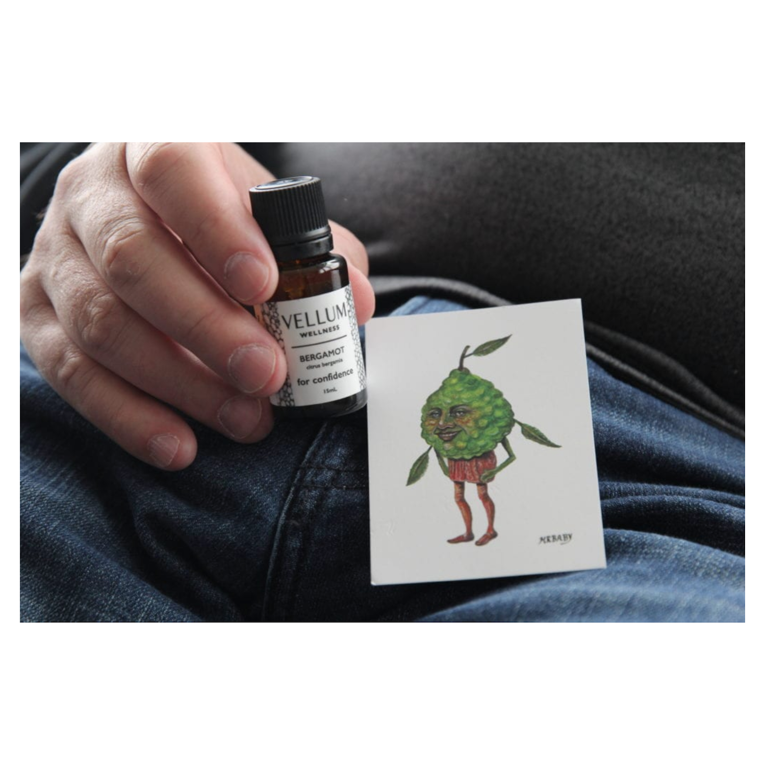 15 ml d'huile essentielle de Bergamot Vellum Wellness pour une utilisation dans un diffuseur d'arôme ou dans des soins naturels pour la peau