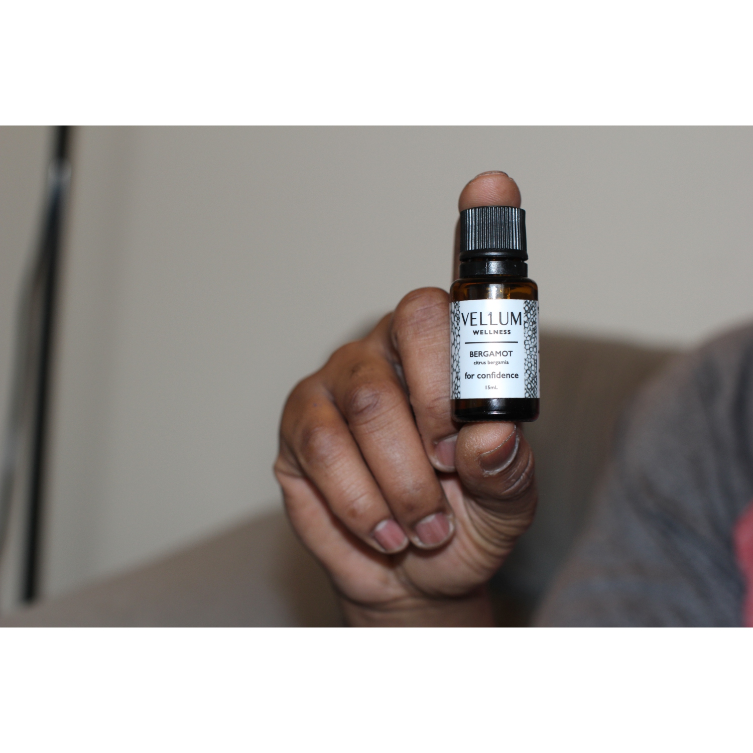 15 ml d'huile essentielle de Bergamot Vellum Wellness pour une utilisation dans un diffuseur d'arôme ou dans des soins naturels pour la peau