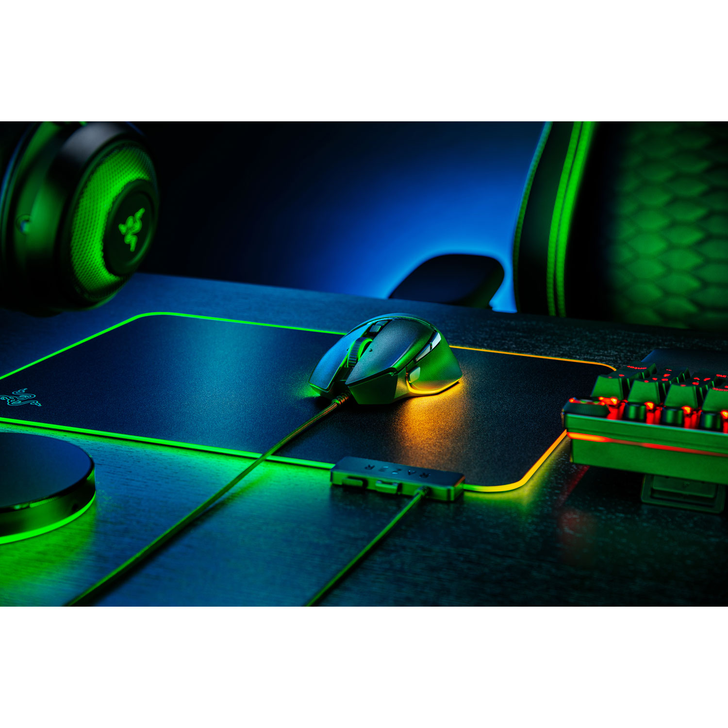 Souris de jeu optique de 26000 ppp Basilisk V3 de Razer - Noir