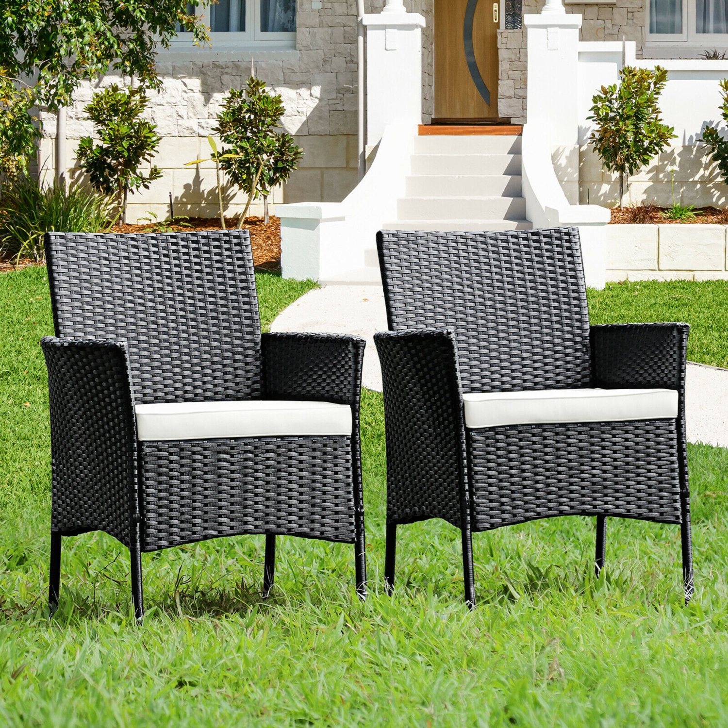 Ensemble de 2 fauteuils de patio à accoudoirs en rotin Gymax. Mobilier rembourré noir