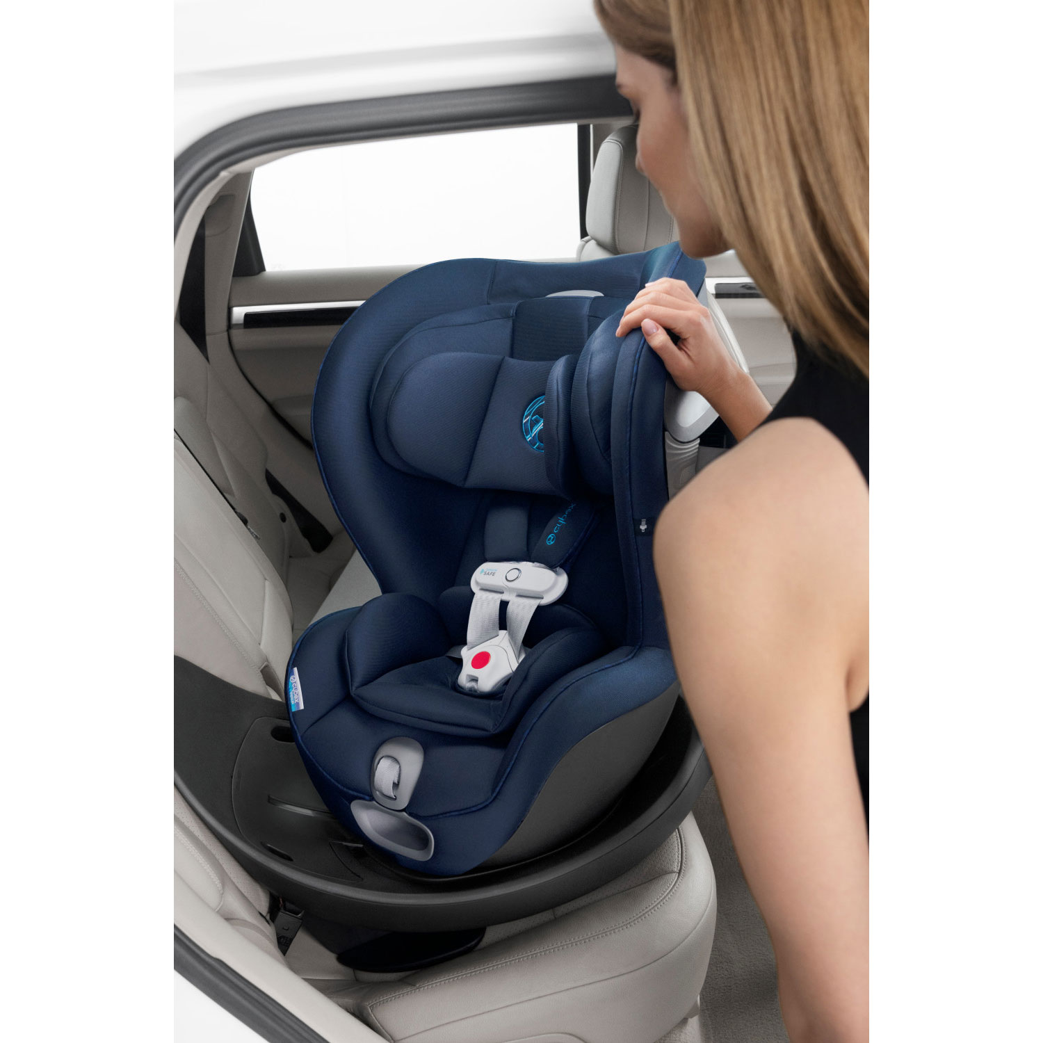 Siège d'auto convertible Sirona S 360 avec capteur de sécurité de Cybex - Indigo