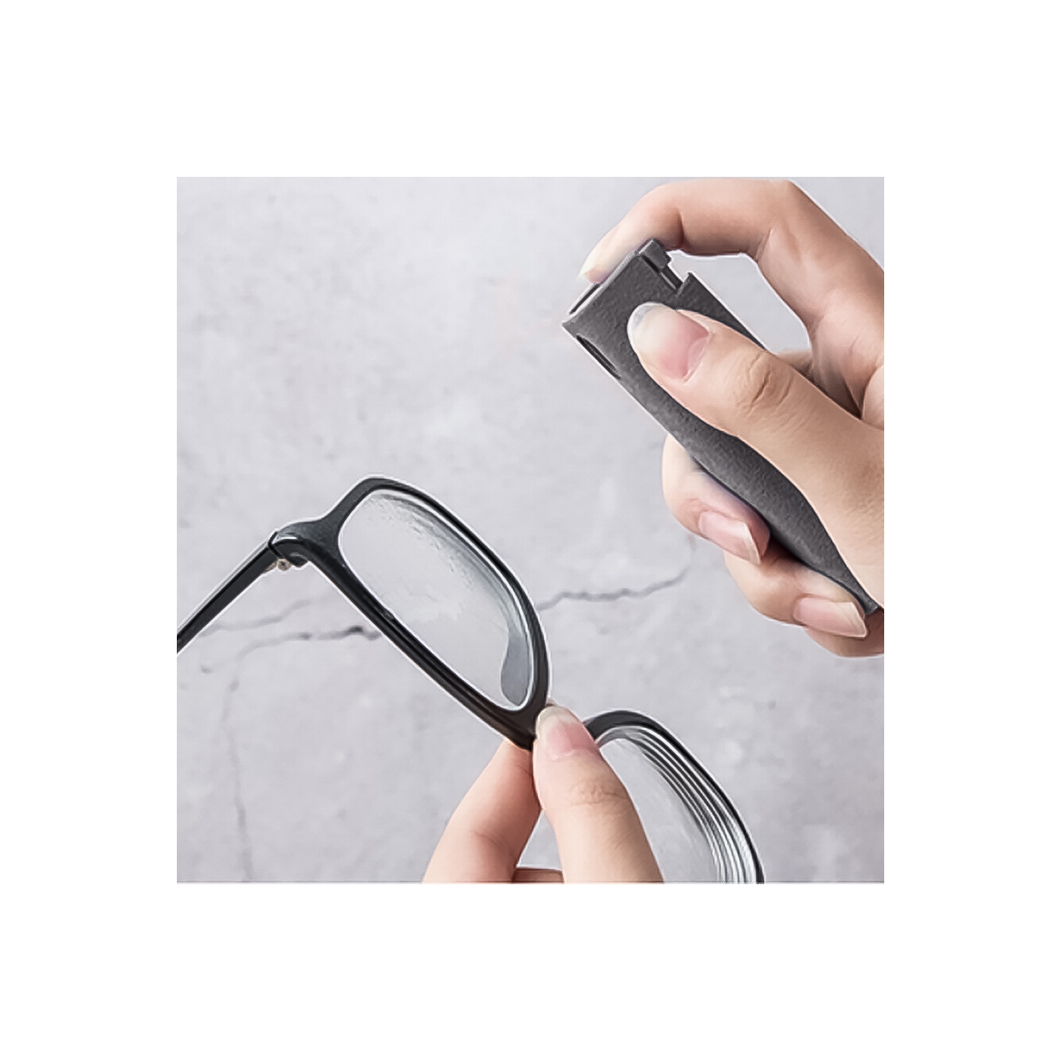 Screen Cleaner - Spray + Microfiber Body + 2X Refills - Innovative Cleaning Solution - On The Go Screen Cleaner - Gray - TRX-SCB-02