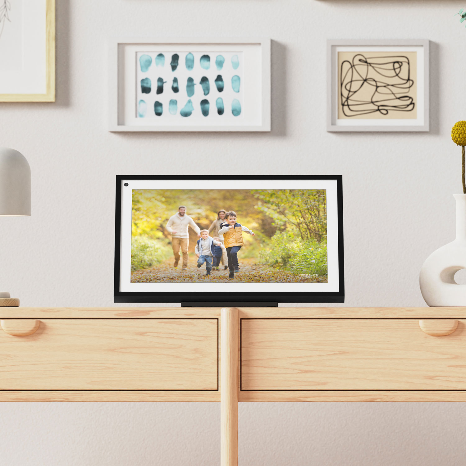 antenna Pilgrim Lean Amazon Echo Show 15.6" Smart Display with Alexa & Fire TV - Black/White |  Best Buy Canada