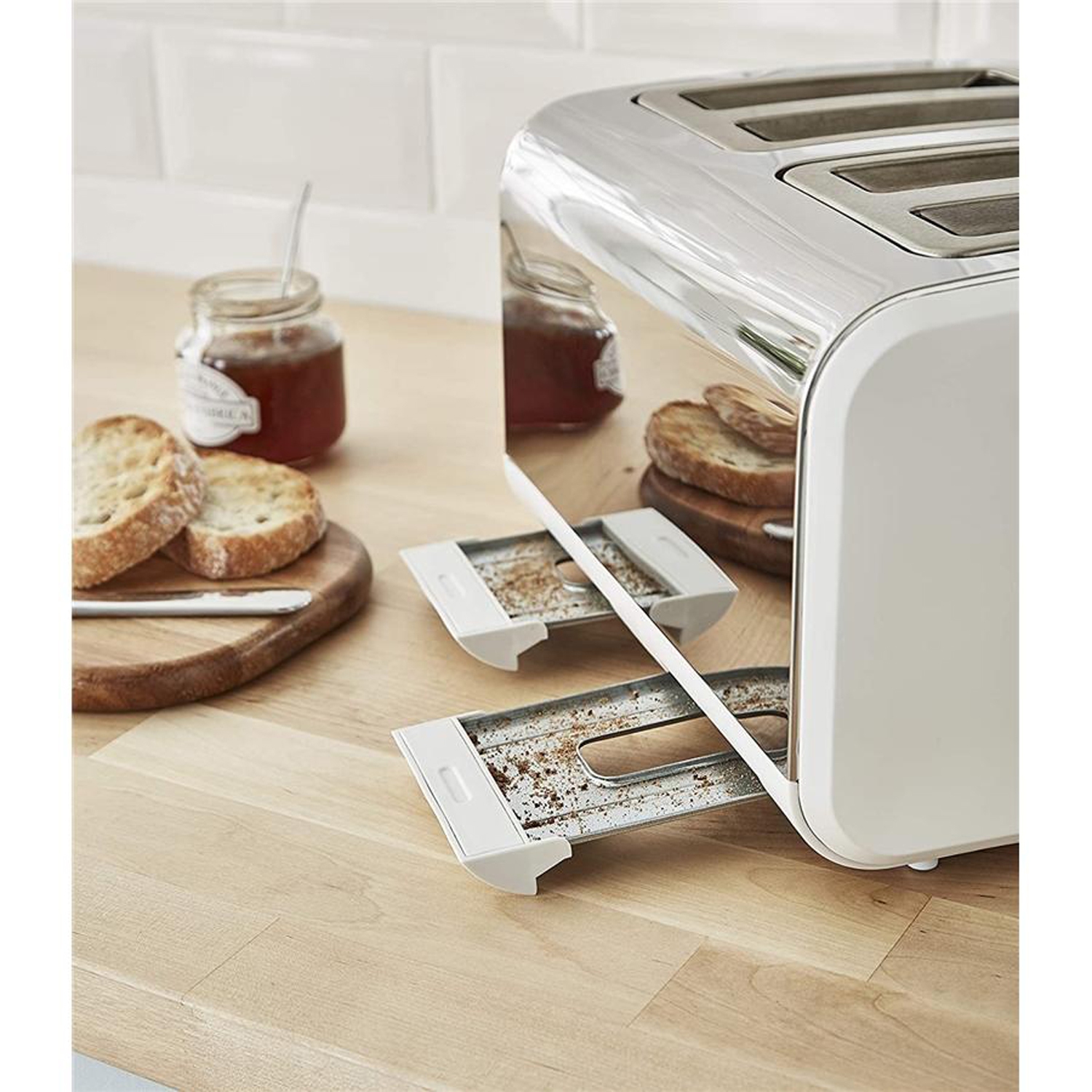 Swan - Nordic Collection 4 Slice Toaster, 1500W, Matte White