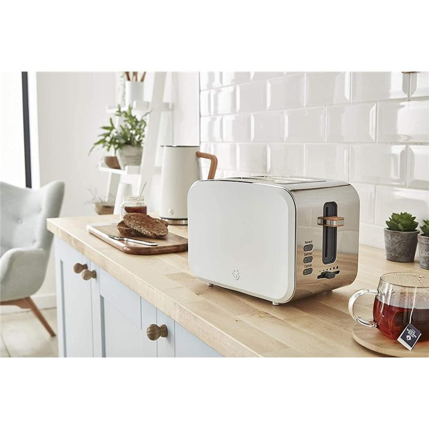 Swan - Nordic Collection 2-Slice Toaster, 900 Watts, Matte White