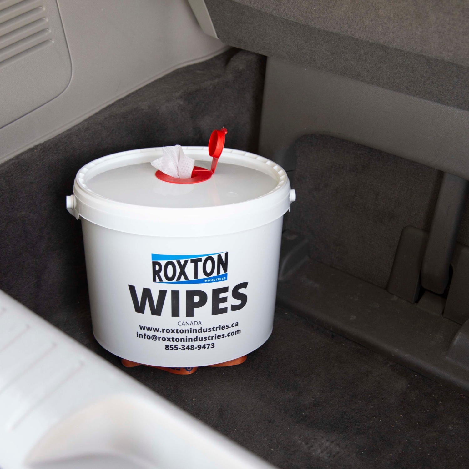 Roxton Disinfectant Wipes, Kills 99.99 of Viruses & Bacteria, Suitable for Gyms, Household, Schools, Commercial Use - 800 Embossed Wipes with
