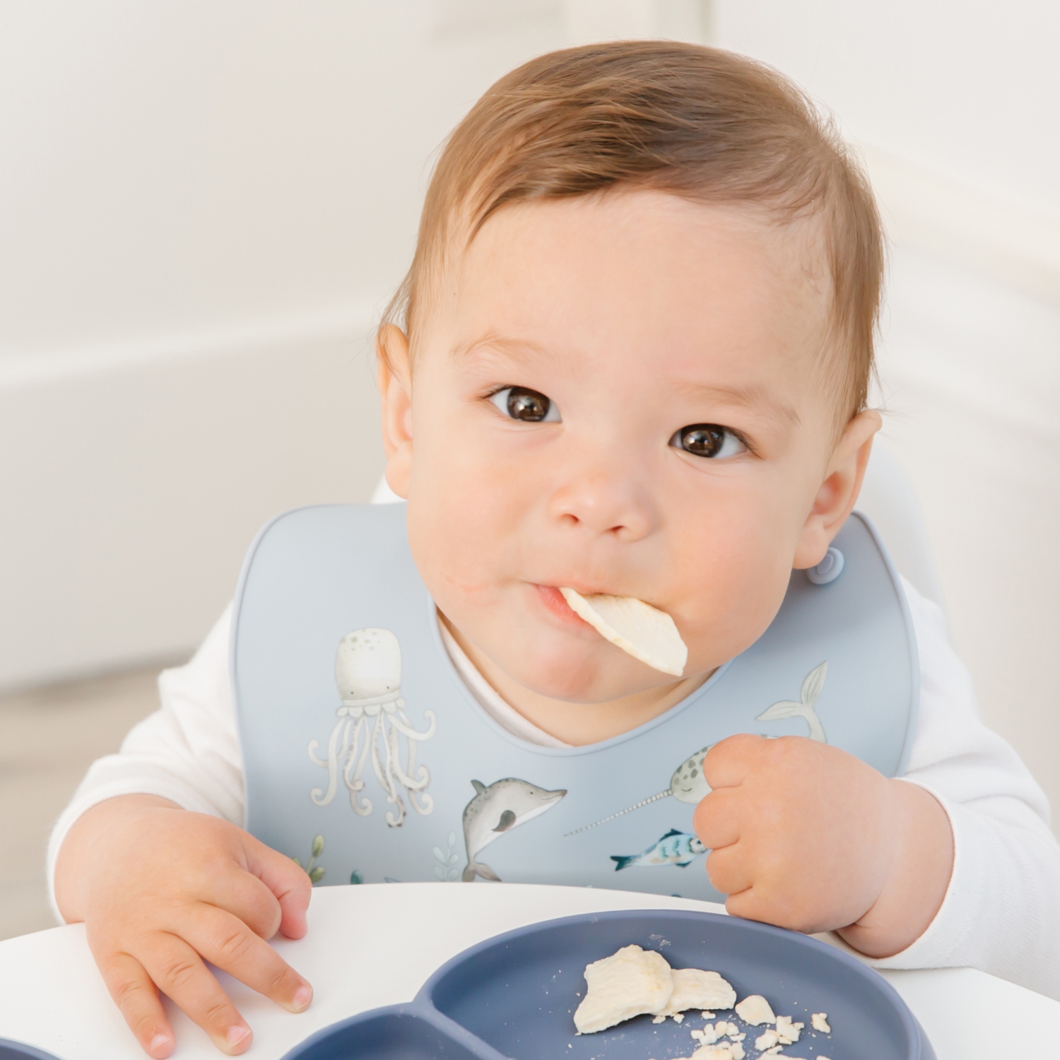 Bavoir en Silicone imprim&eacute; Glitter &amp; Spice - Aventures sur l'oc&eacute;an