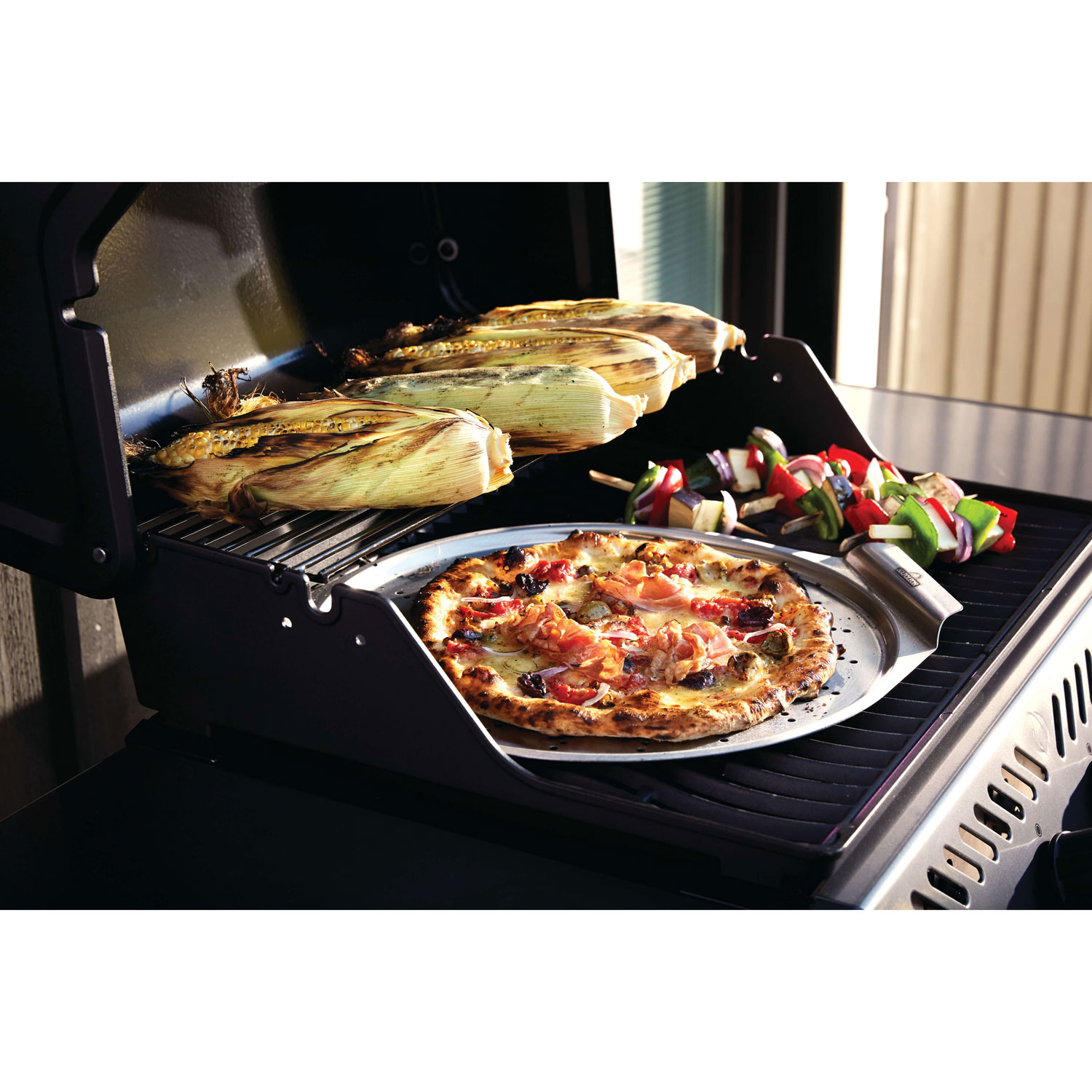 Napoleon Freestyle 425 47000 BTU Propane BBQ with Side Burner & Grill Cover - Black - Only at Best Buy