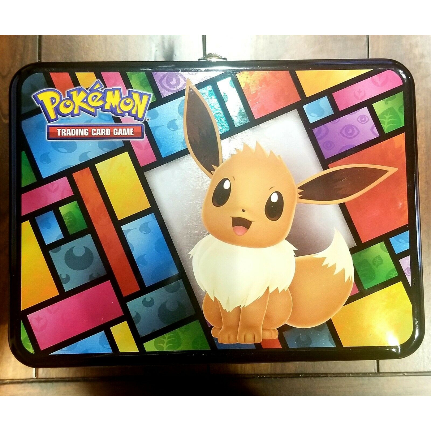 Pokemon Eevee Treasure Chest Eeveelution Collectible Lunchbox Tin 5 card Packs