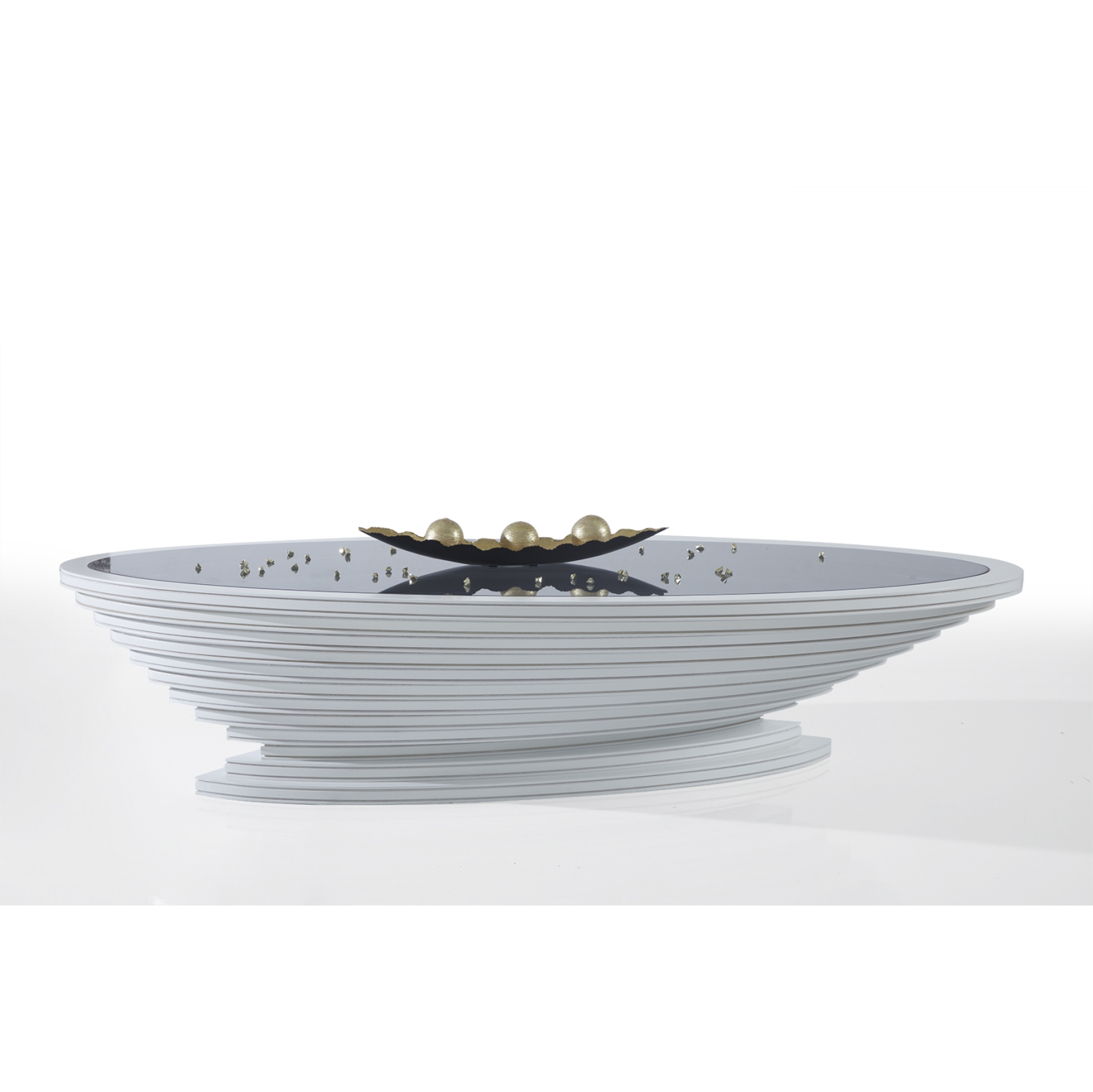 Table basse à étang dorée en biseau