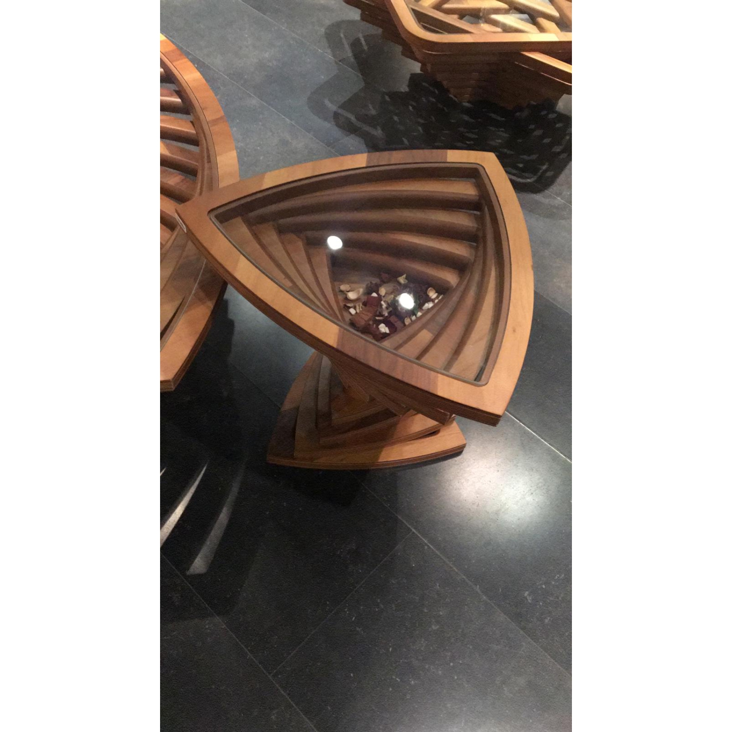 Set Genuc Coffee Table & Side Table