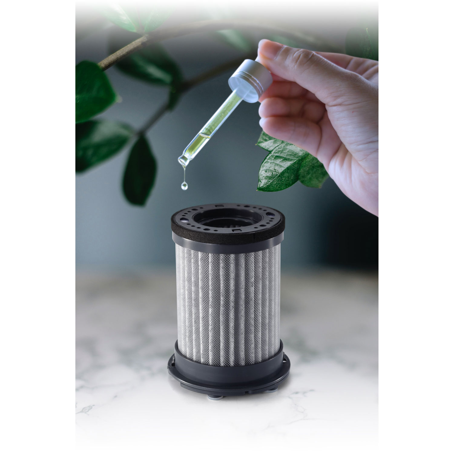 GekoGear Cyclone O2 Portable Air Purifier with HEPA Filter - White