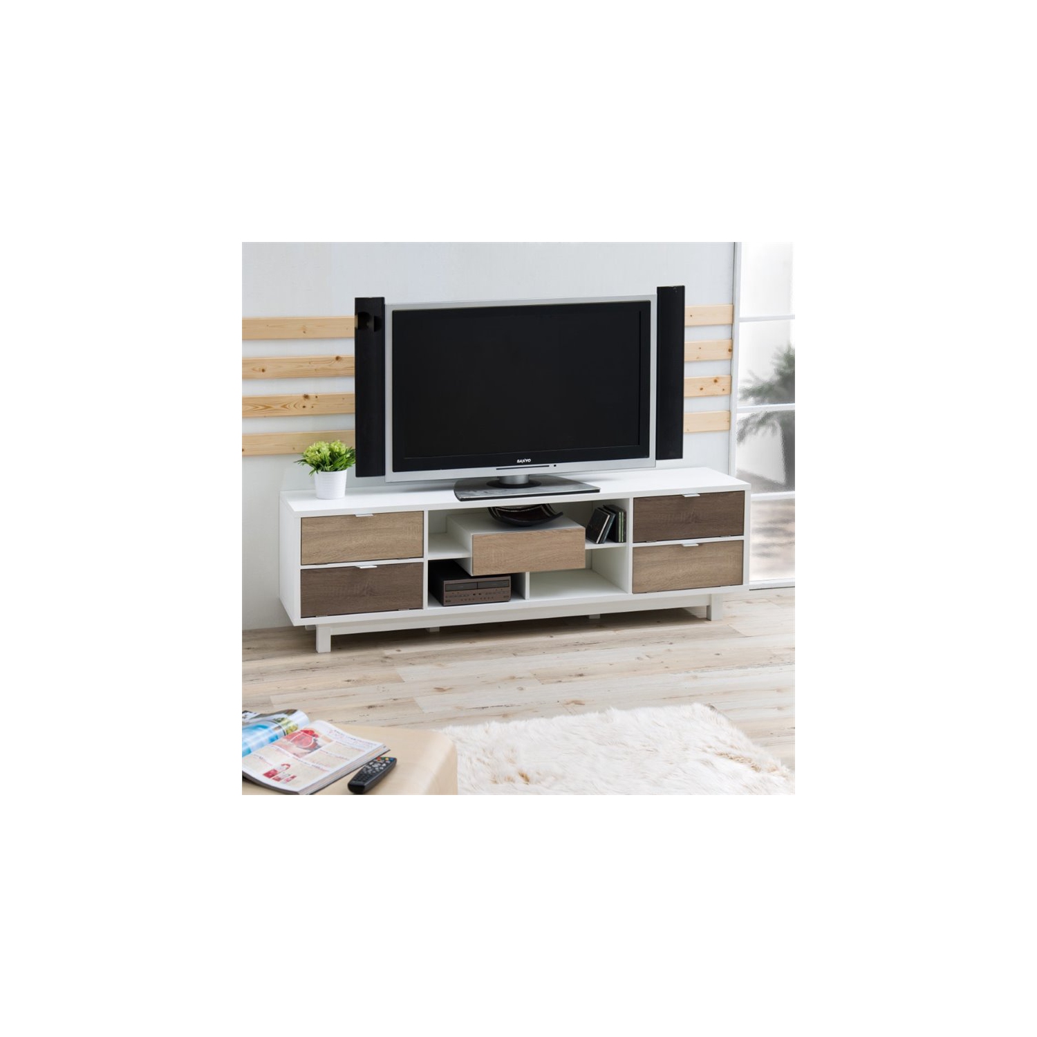 Meuble contemporain en bois pour téléviseur de 71 po Aaron de Furniture of America en blanc