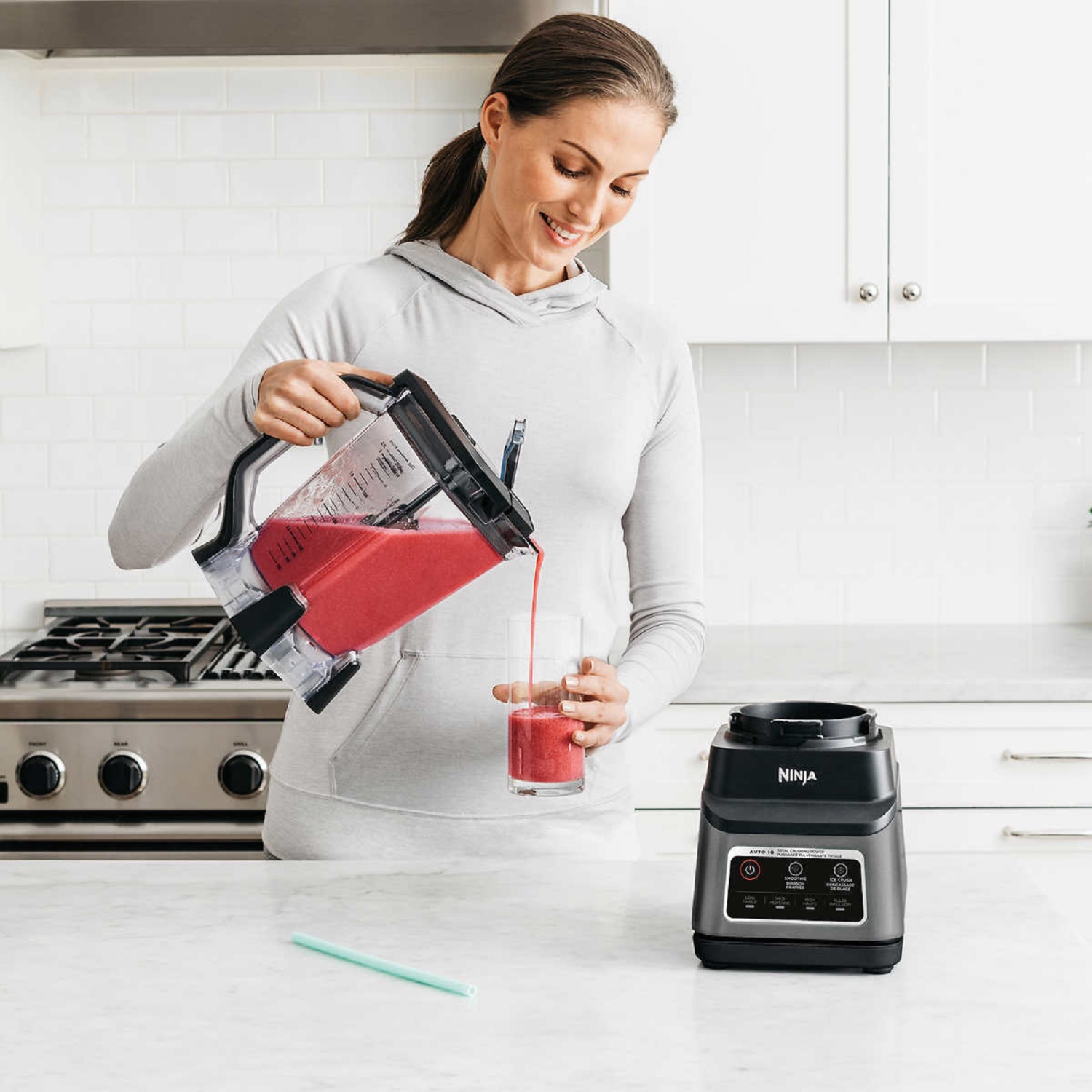 Countertop Blender. Ninja Professional Plus 2,1 L Total Crushing Pitcher 1400-Peak-Watt Motor Base Countertop Blender