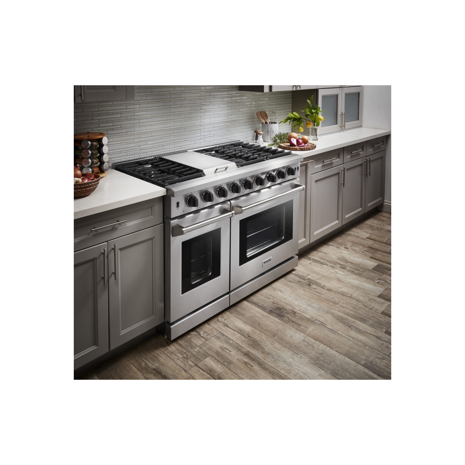 Cuisinière à gaz de 48 po en acier inoxydable Thor Kitchen, modèle LRG4807U