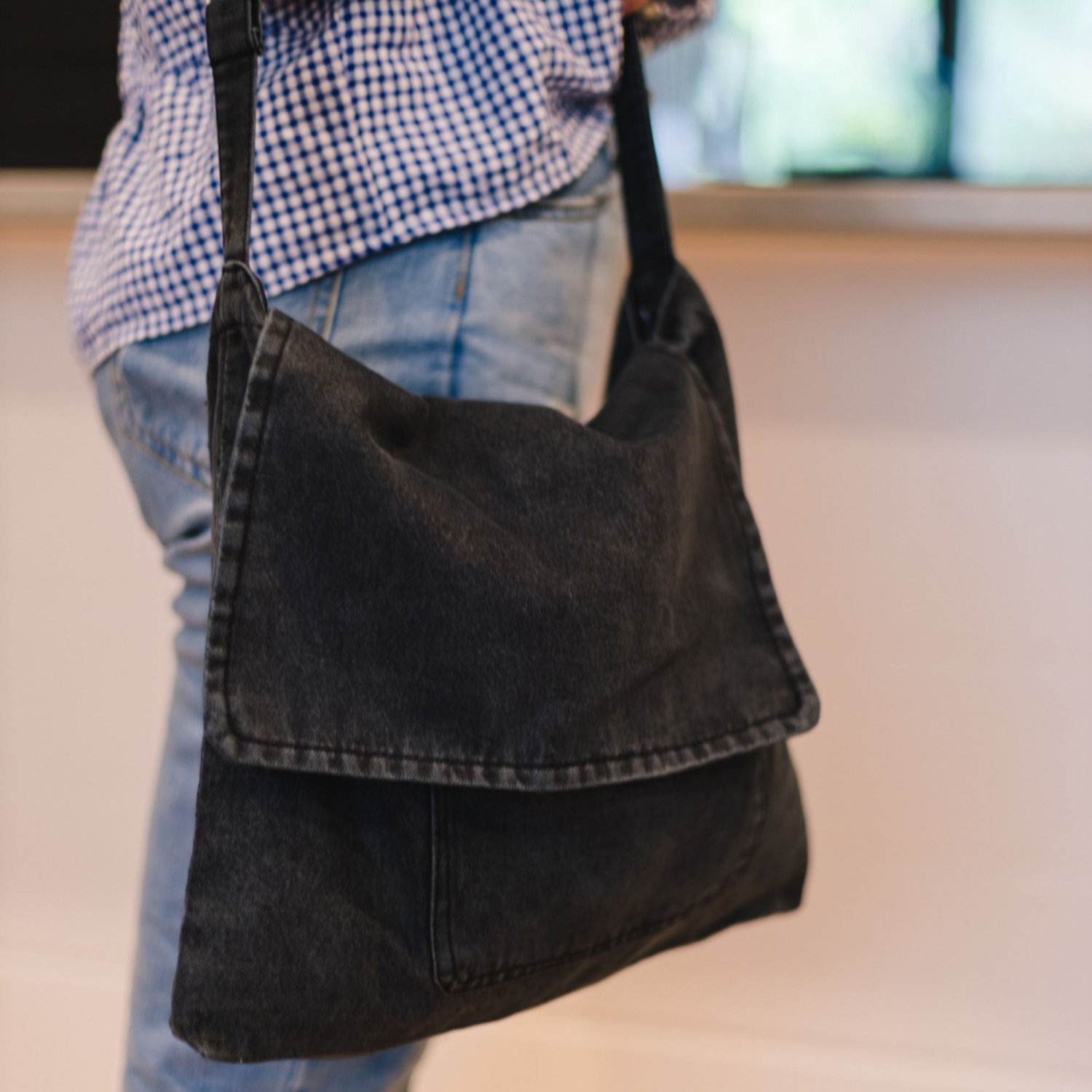 Sac messager en denim Spliurg'd – bleu délavé
