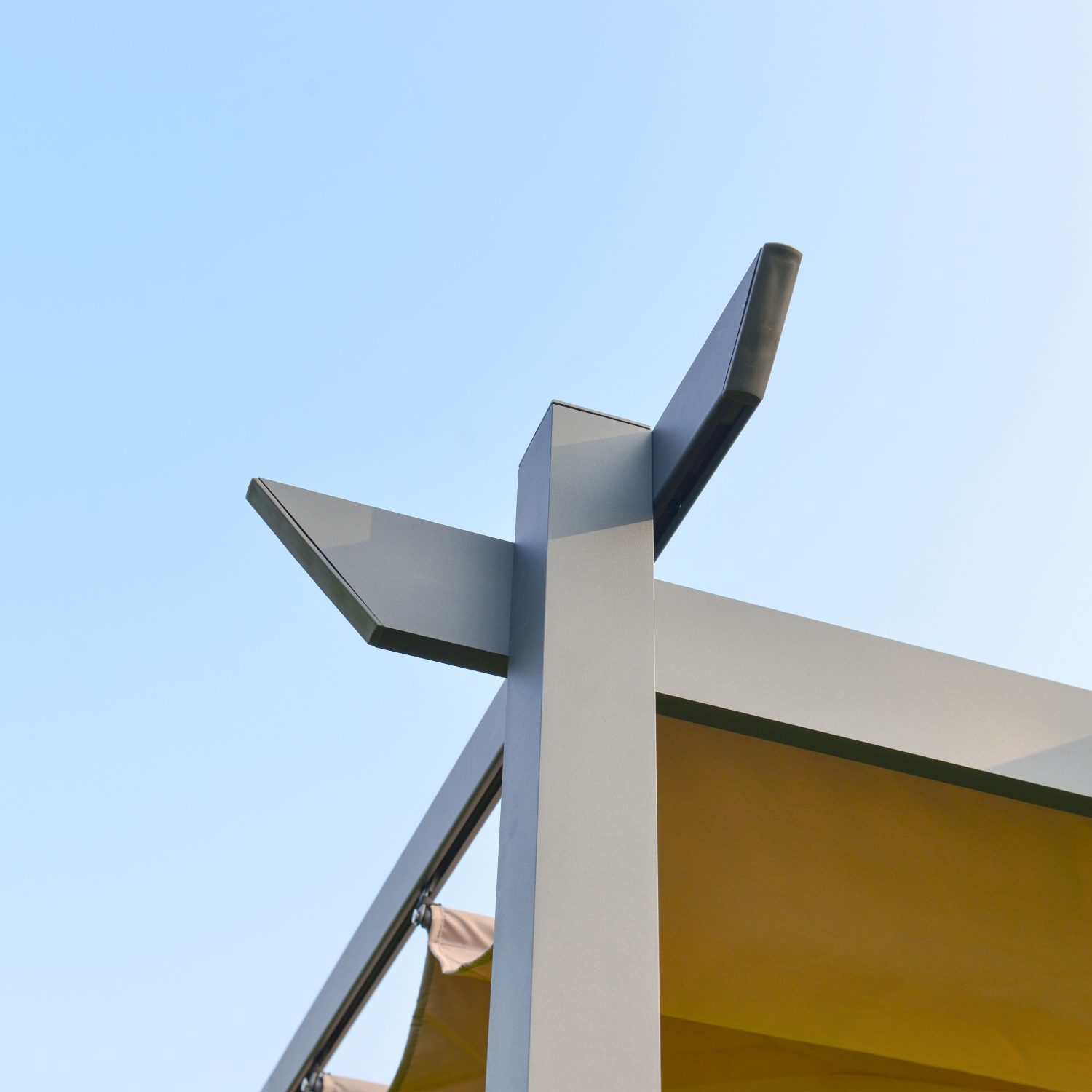 ALEKO – cadre à installer soi-même PERGSAND 9 x 9 pi, aluminium, treillis raisin, pavillon de jardin, couleur sable