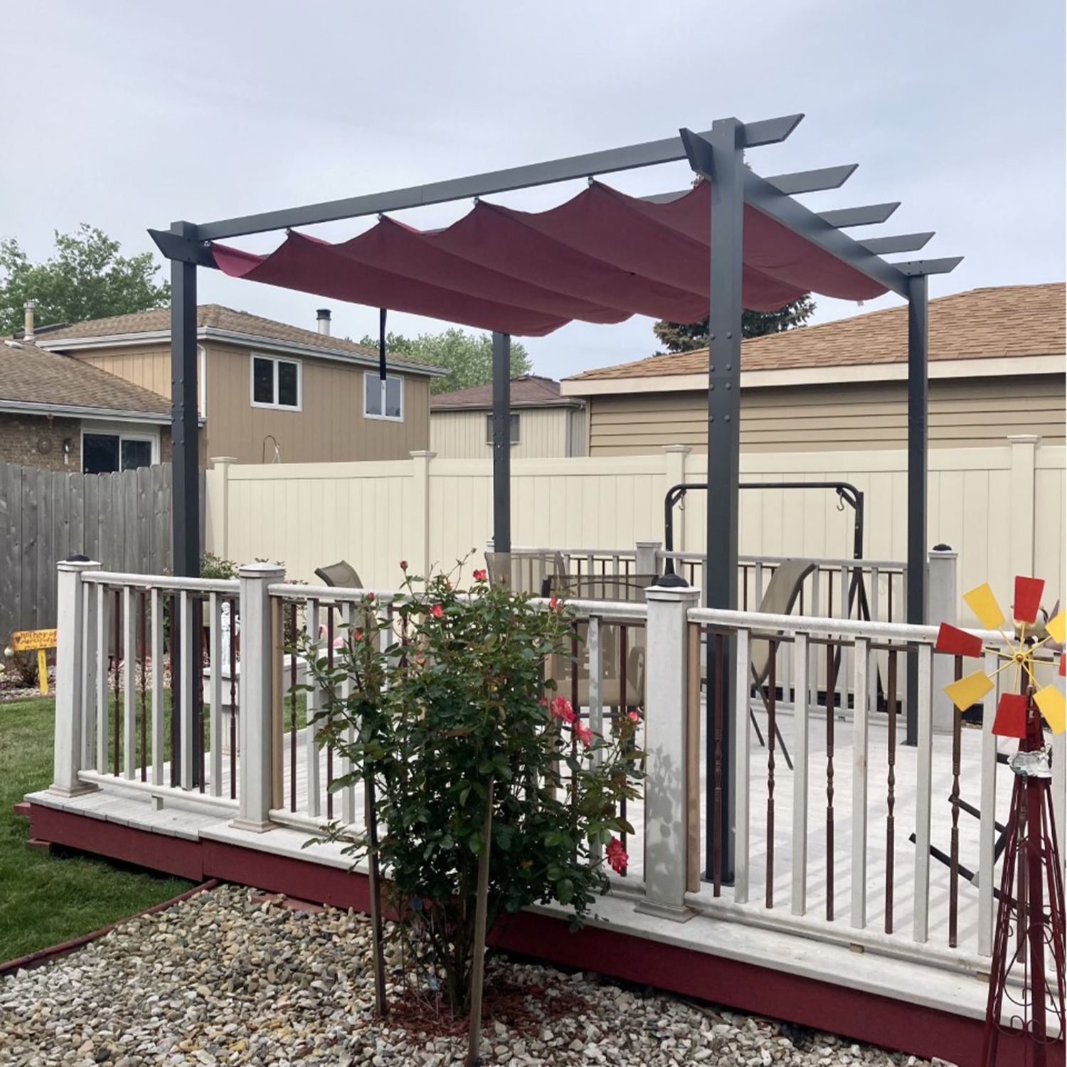 ALEKO – cadre perGBURG à installer soi-même, 9 x 9 pi, aluminium, treillis raisin, pavillon de jardin, bourgogne