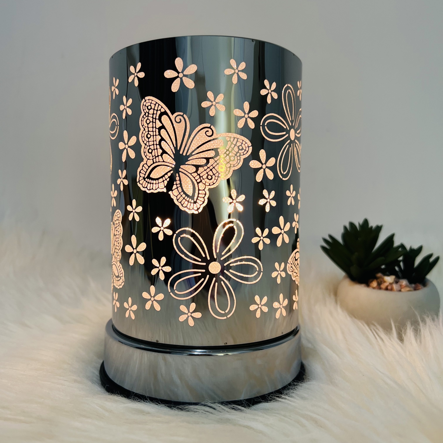 Lampe tactile de 7 po/brûleur à huile essentielle/distributeur de cire parfumée/décoration de table papillon argentée