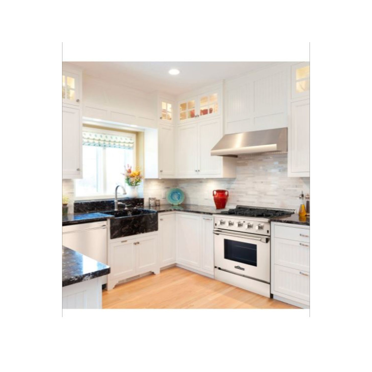 HOTTE DE CUISINIÈRE PROFESSIONNELLE DE 36 PO, 11 PO DE HAUTEUR EN ACIER INOXYDABLE – TRH3606