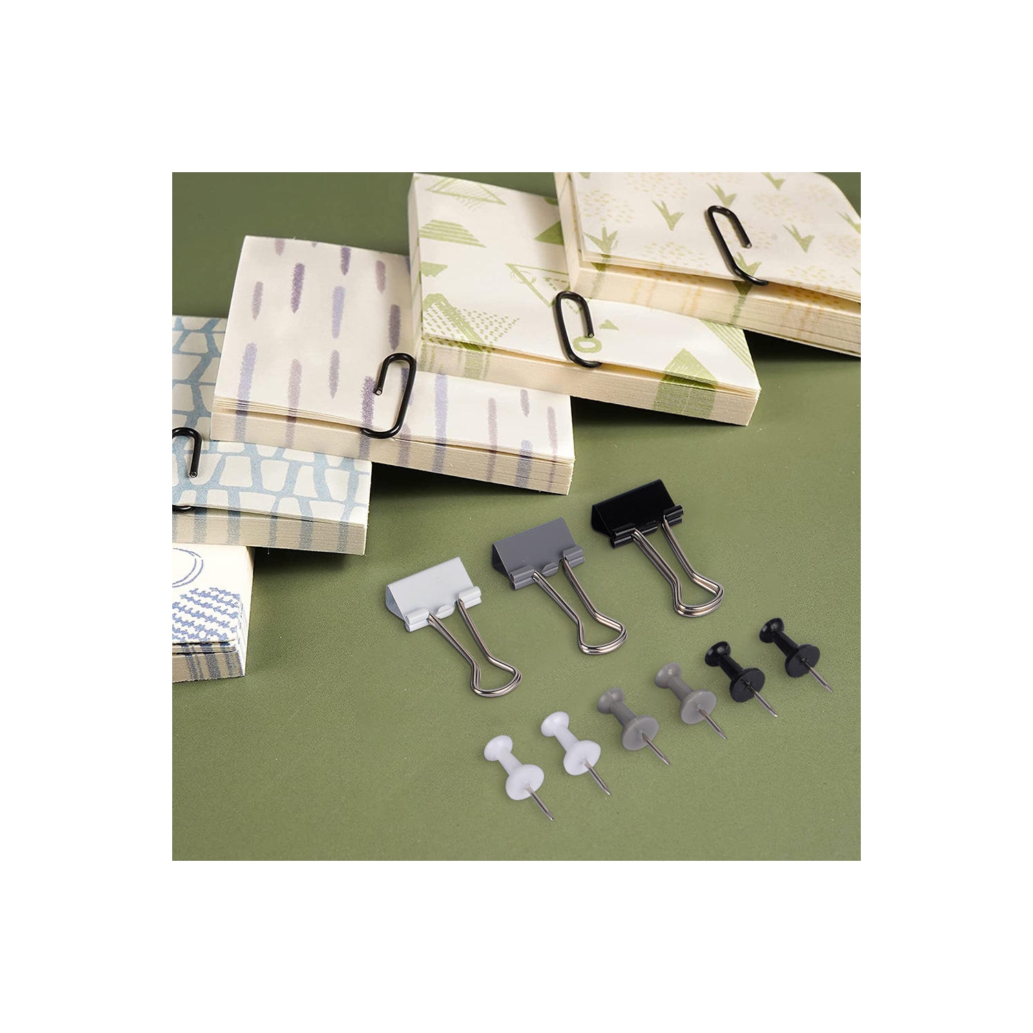 224pcs / Box Ensemble de papeterie 3-en-1 de punaises, trombones et trombones, comprend 90 punaises, 14 trombones, 120 trombones