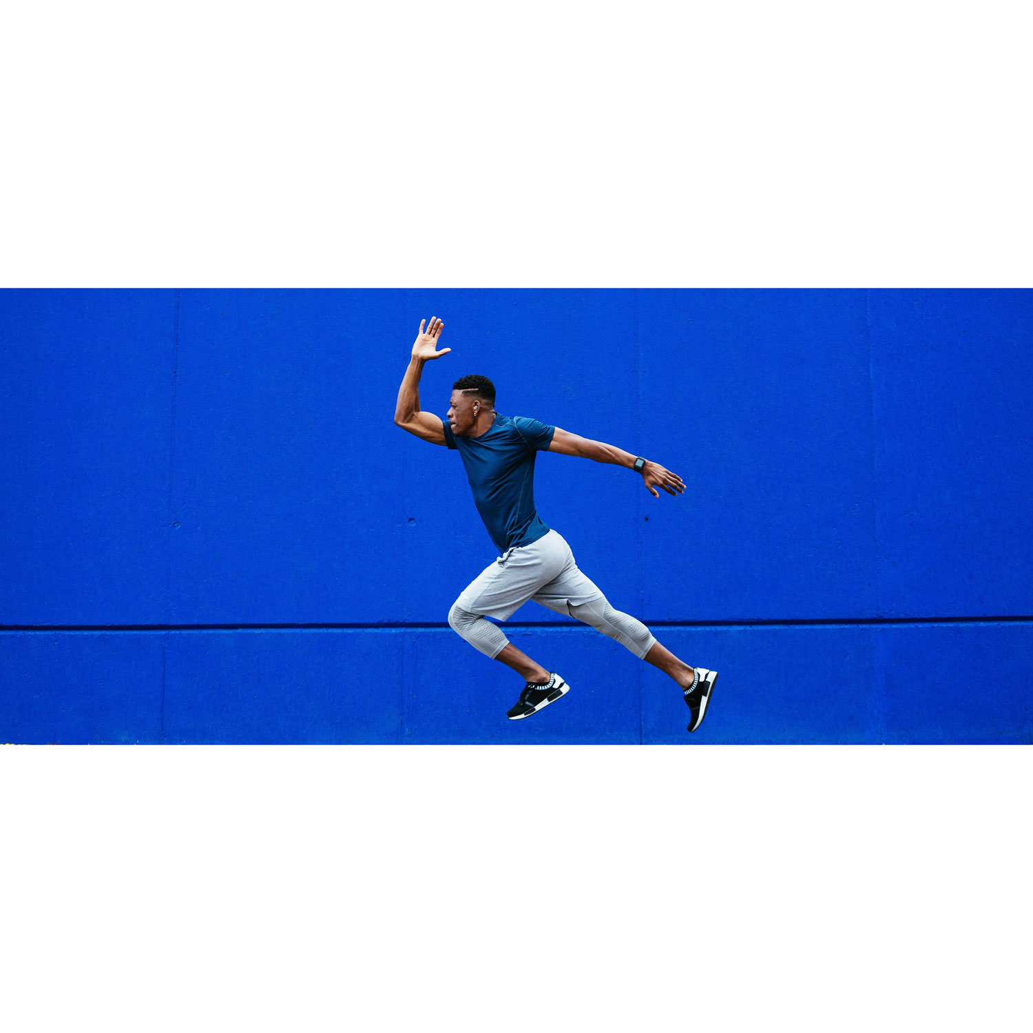 Écouteurs boutons 100 % sans fil à isolation sonore Endurance Race de JBL - Blanc