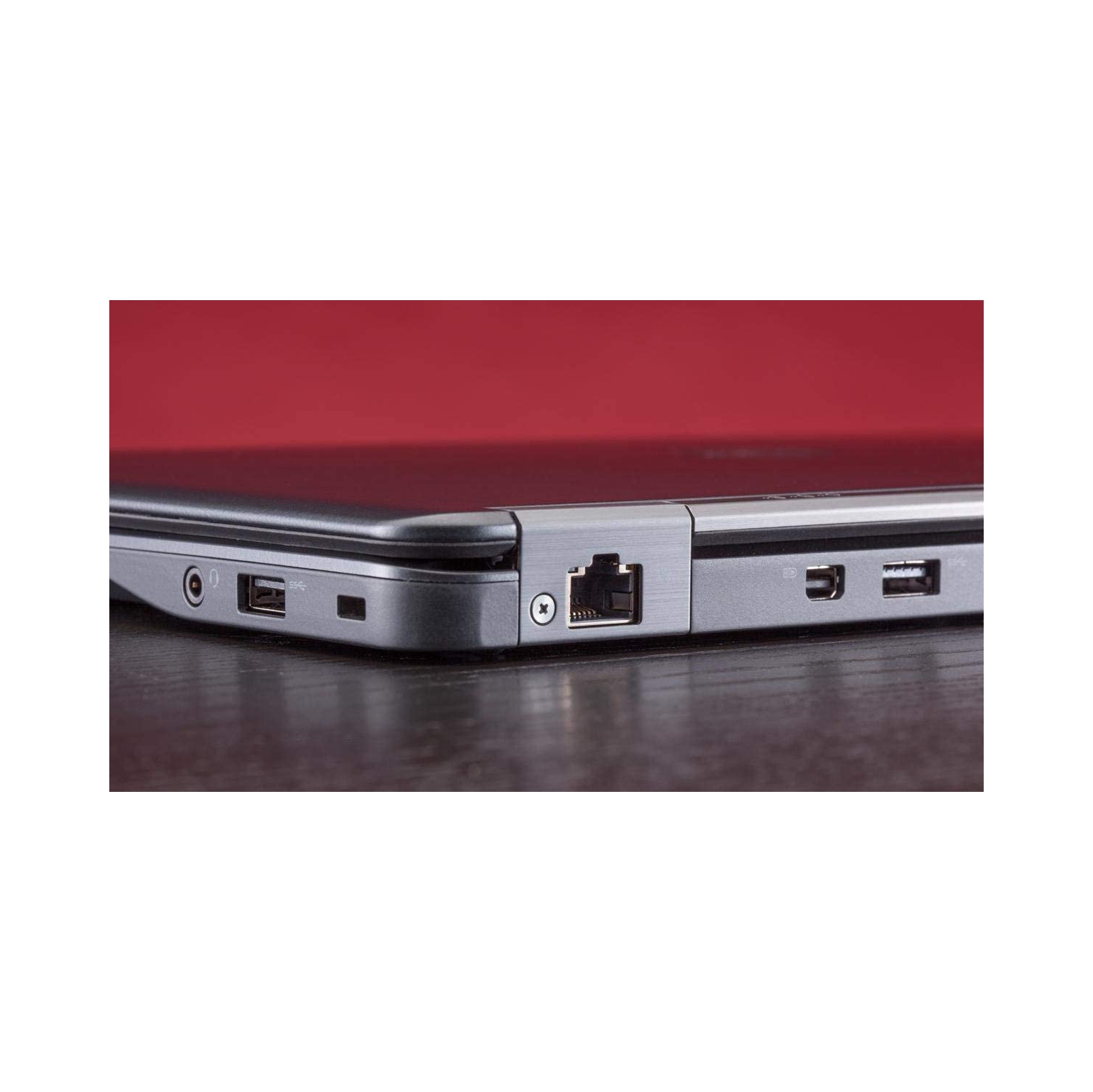 Ultrabook Dell Latitude E7450&nbsp;: i5-5300U 2,3&nbsp;GHz, 8&nbsp;Go de RAM, 128&nbsp;Go de SSD, HDMI, webcam, écran 14", Windows 11 Pro - Remis à