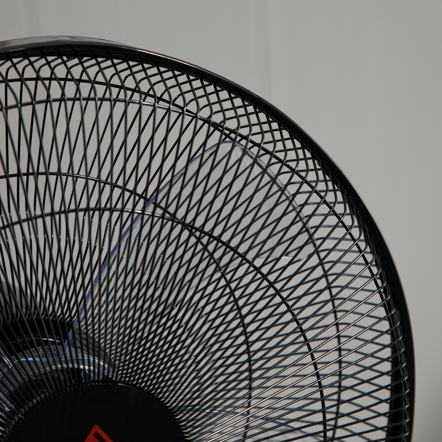 Ventilateur sur pied de 16 po de HOMCOM avec télécommande, hauteur réglable, tête inclinée, minuterie, ventilateur oscillant sur pied, ventilateurs