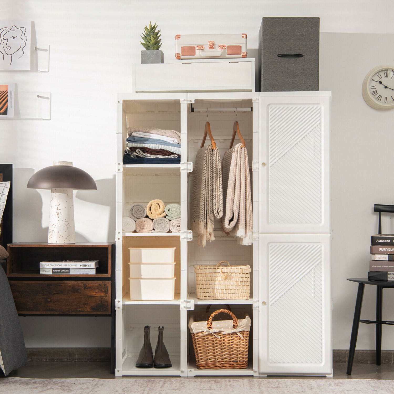 Garde-robe pliable pour armoire portative Gymax avec 8 tiges suspendues