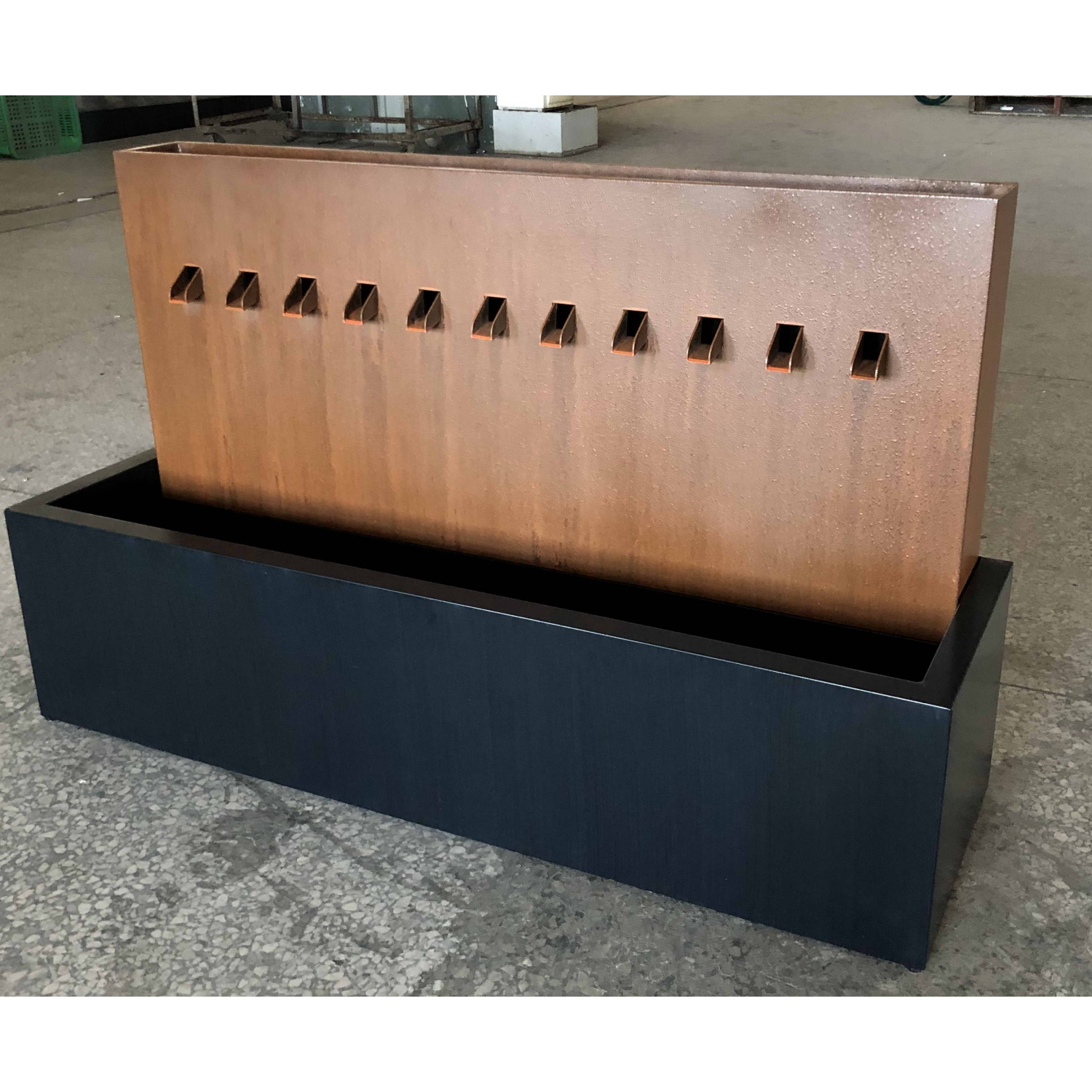 Hi-Line Gift Ltd Two-Toned Zinc Metal Fountain with Planter