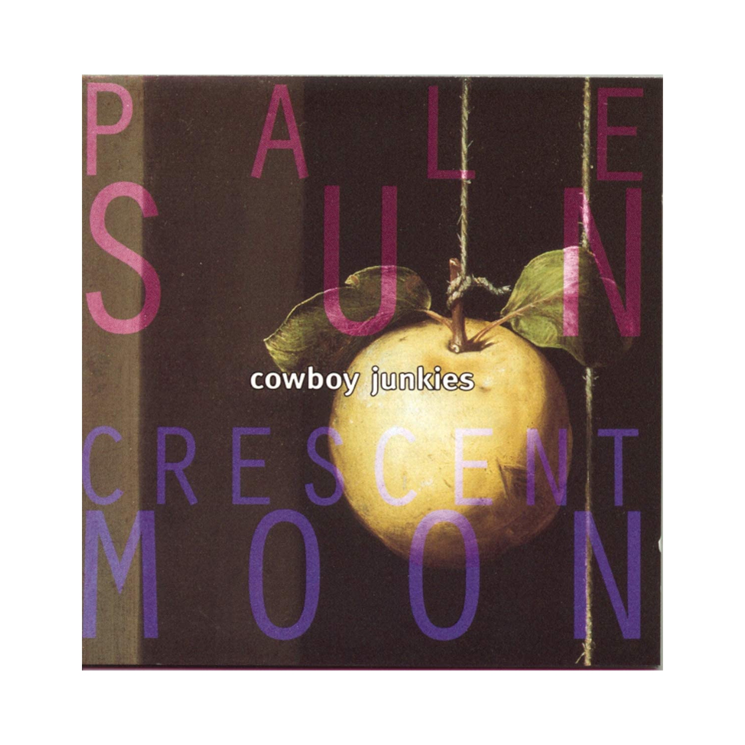 Lune croissant soleil pâle