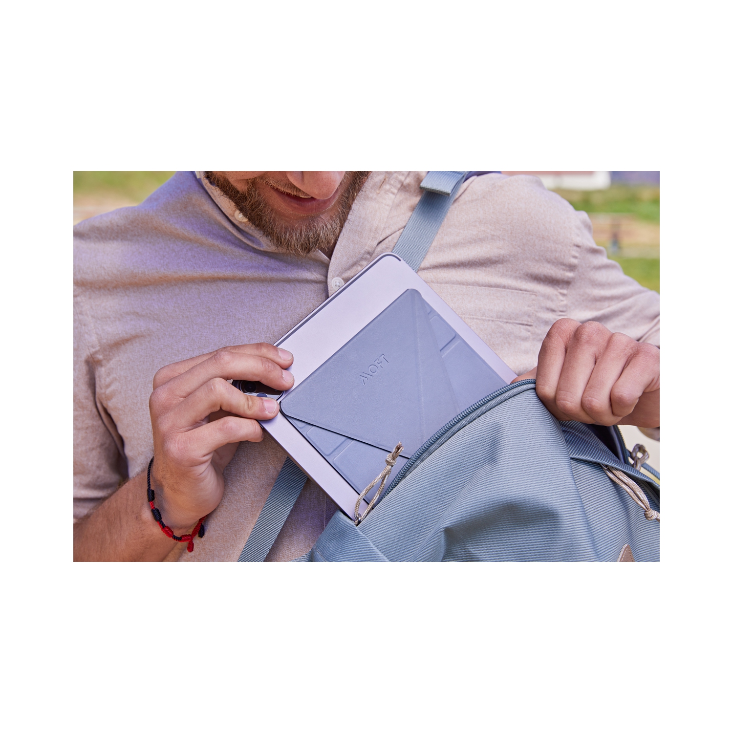 MOFT Snap Tablet Stand