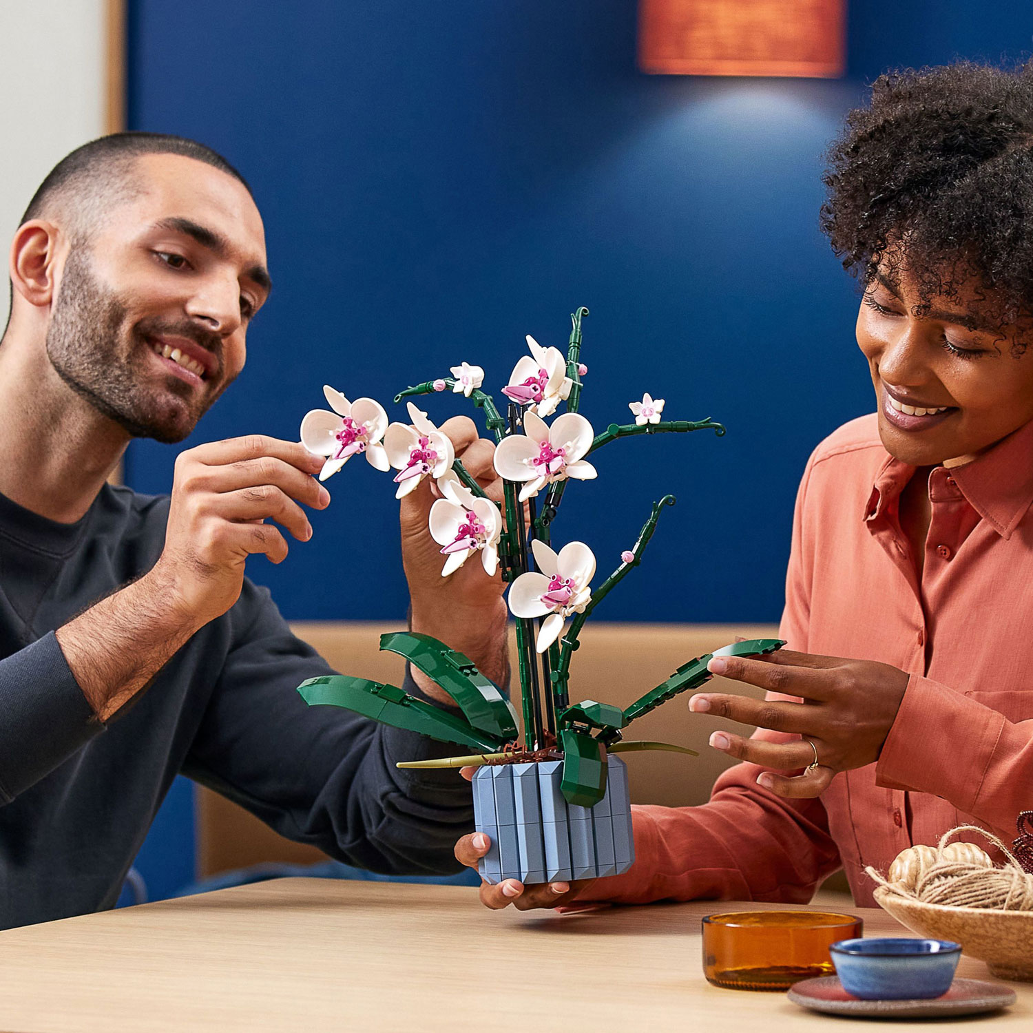 LEGO Botanical: Orchid - 608 Pieces