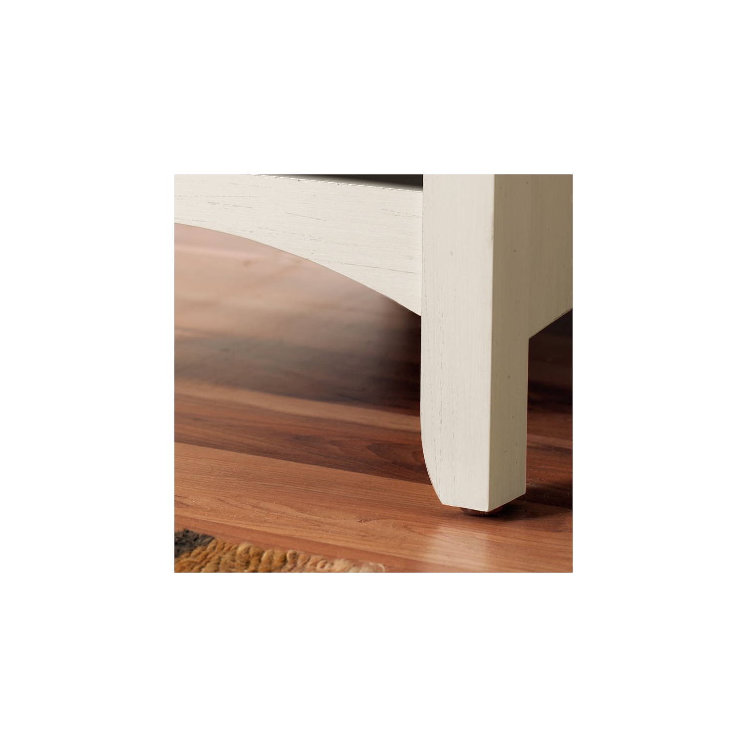 Bowery Hill Furniture Salinas Hall Tree with Storage Bench in Antique White