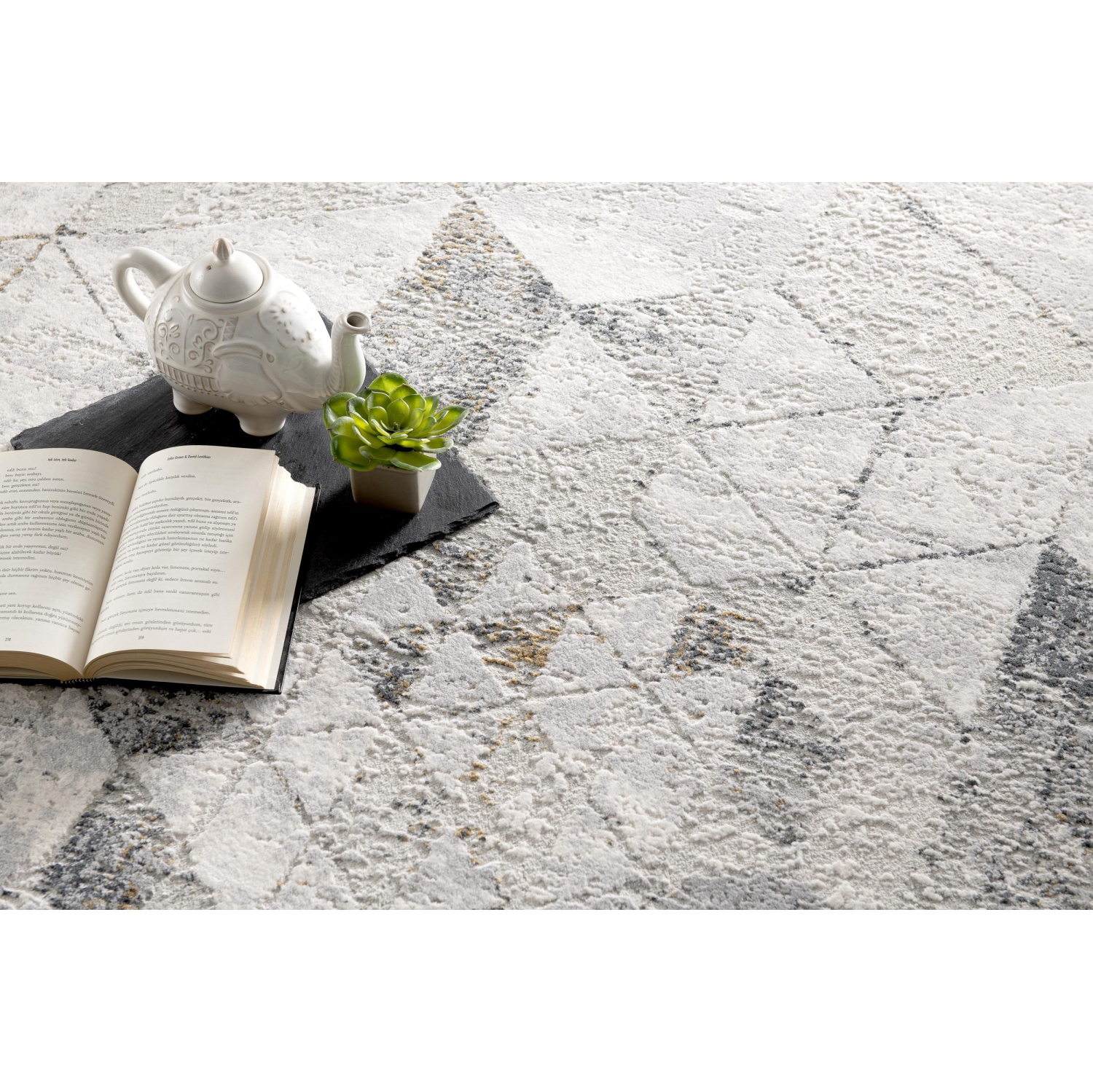 Tapis d'intérieur contemporain Zuni à motif géométrique gris/crème