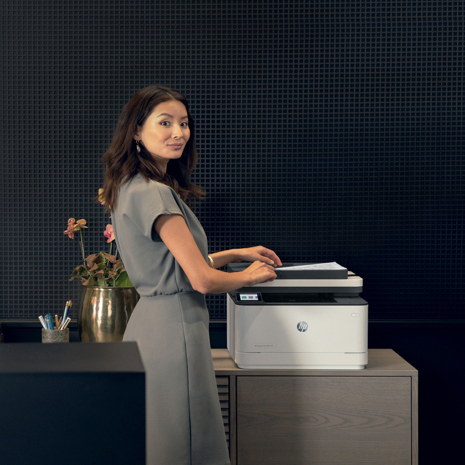 Imprimante laser tout-en-un monochrome sans fil LaserJet Pro 3101fdw de HP