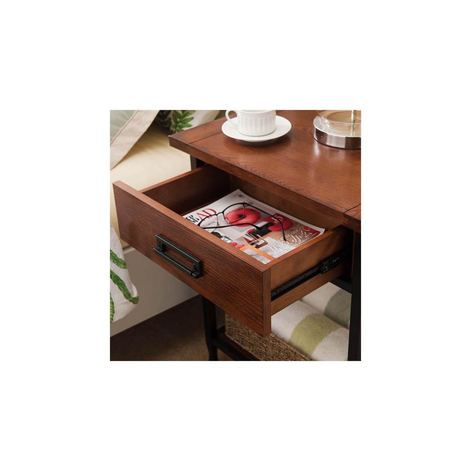 Bowery Hill 1 Drawer Nightstand in Mission Oak