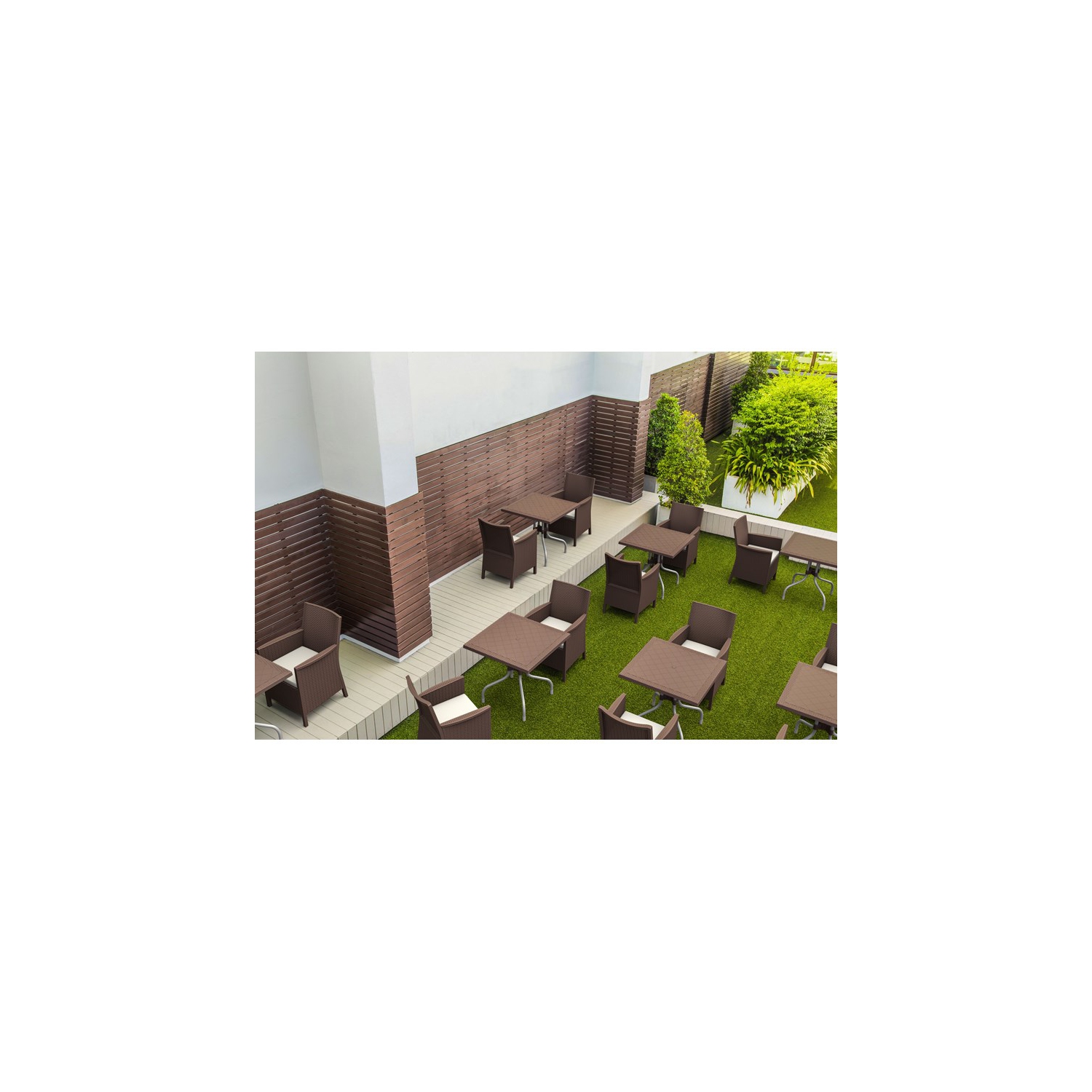 Chaise de jardin en résine aspect WickerLook California de Compamia, brun