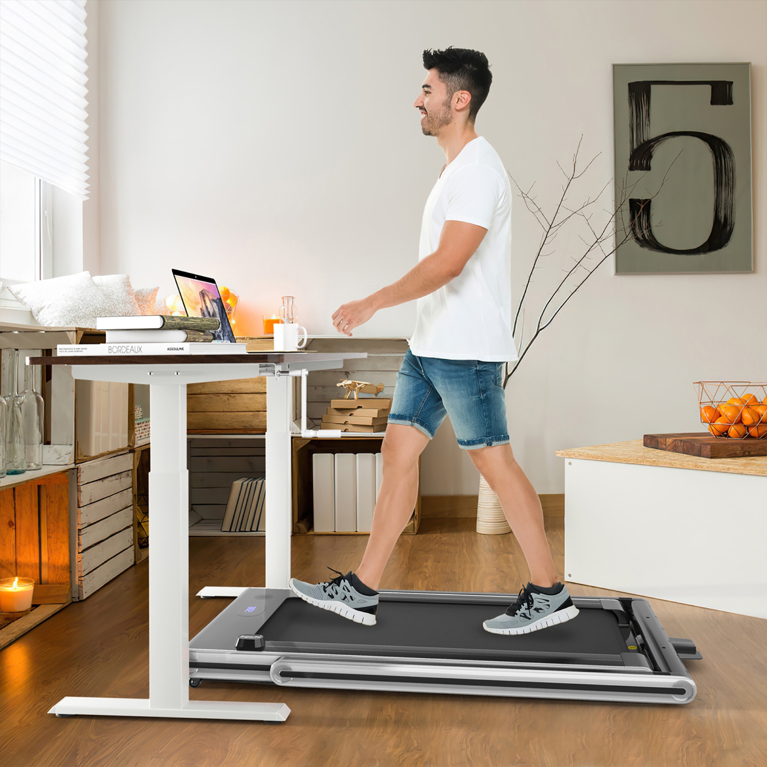 Tapis roulant de jogging repliable 2-en-1 2,25&nbsp;HP de Costway avec deux écrans DEL