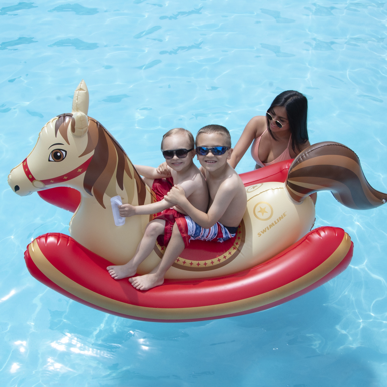 Jouet de piscine gonflable porteur de 86 po en forme de cheval brun et rouge de Hobby Horse Rocker